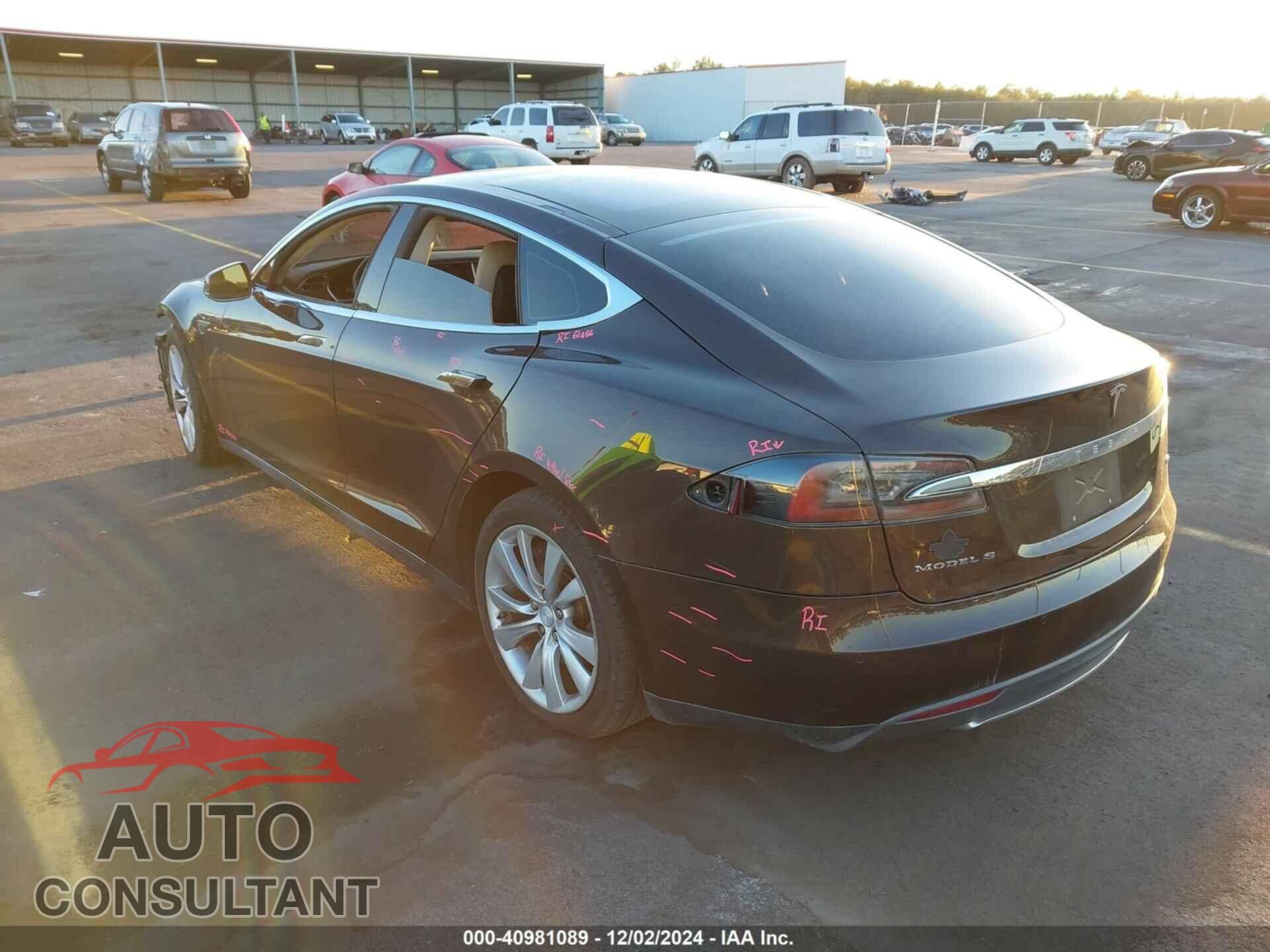 TESLA MODEL S 2013 - 5YJSA1CN7DFP22690