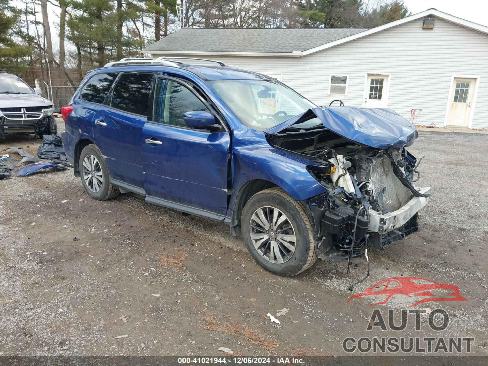 NISSAN PATHFINDER 2017 - 5N1DR2MM7HC676788