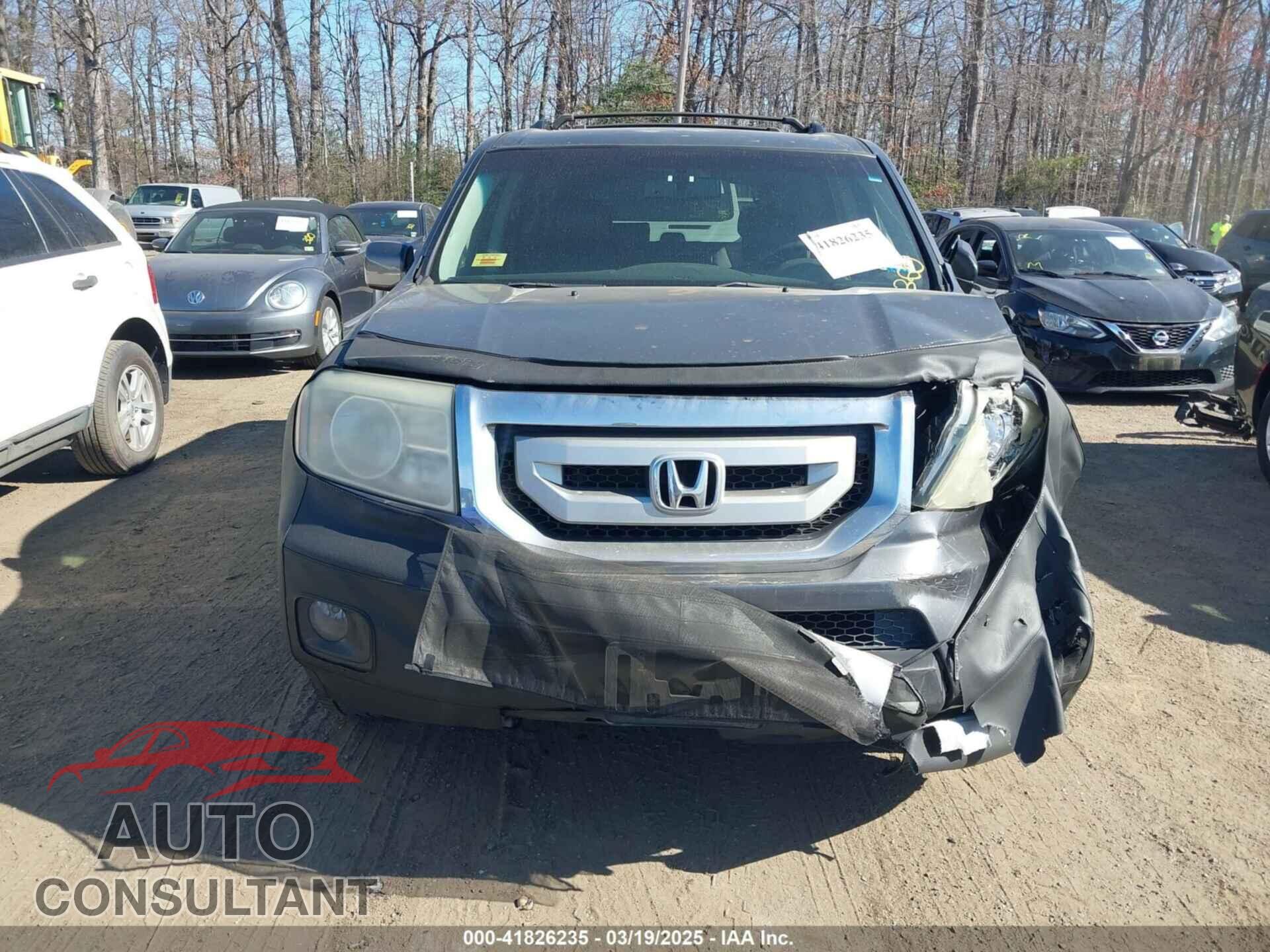 HONDA PILOT 2011 - 5FNYF4H69BB015375