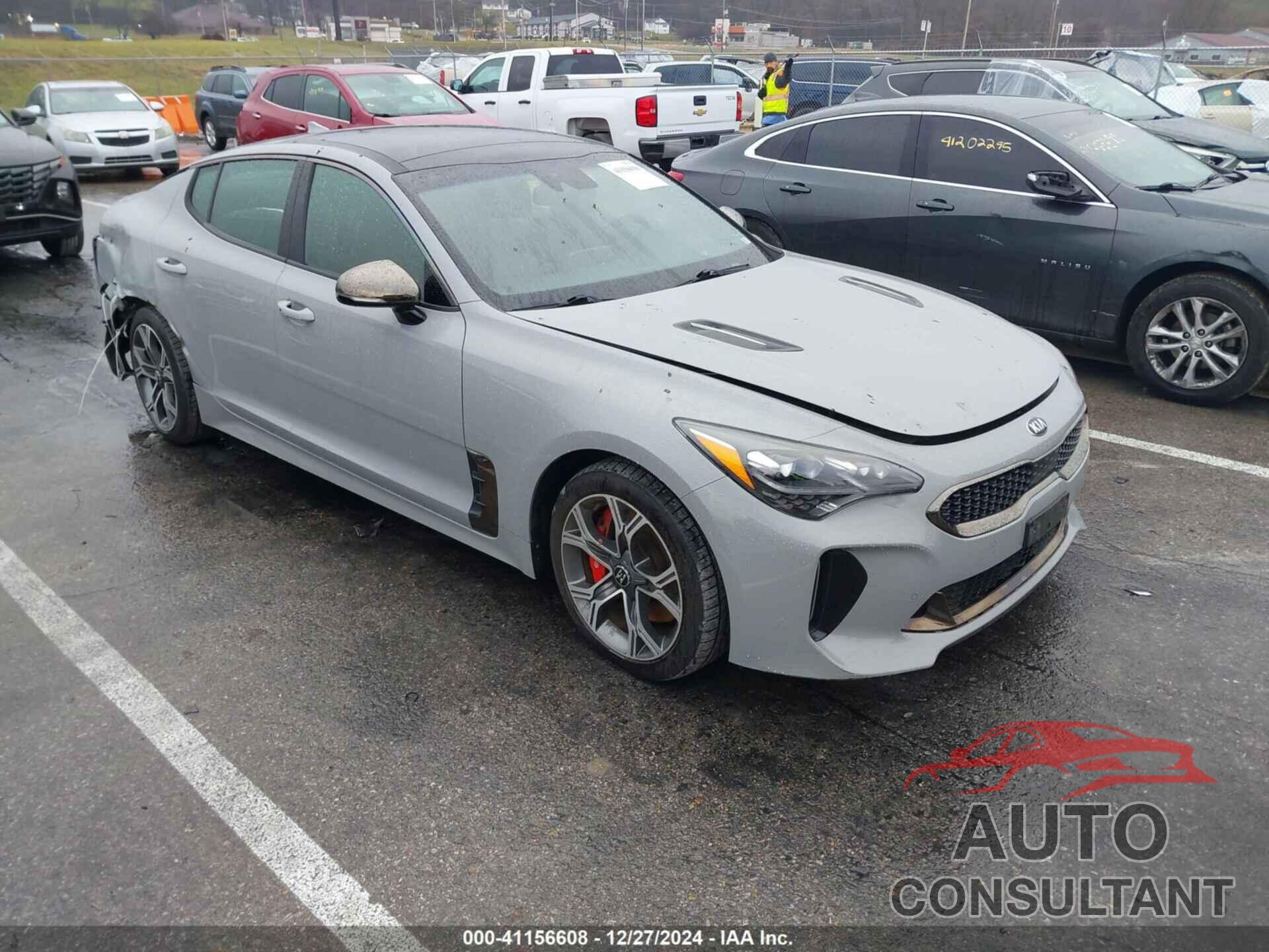 KIA STINGER 2018 - KNAE55LC9J6040177