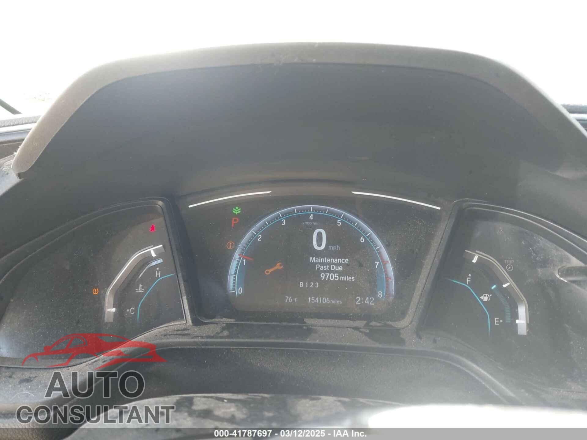 HONDA CIVIC 2019 - 2HGFC2F60KH605404