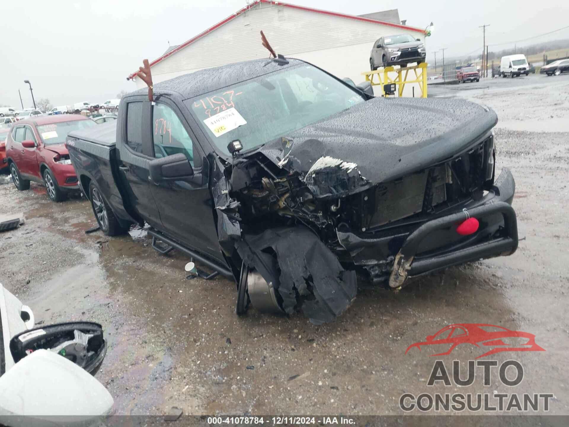 CHEVROLET SILVERADO 1500 2020 - 1GCRYBEH9LZ266188