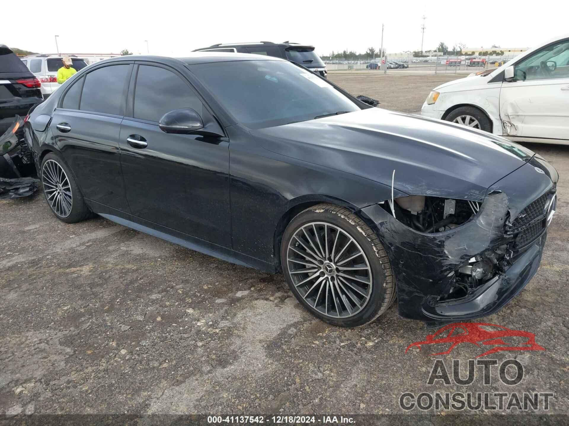 MERCEDES-BENZ C 300 2023 - W1KAF4GB1PR127367