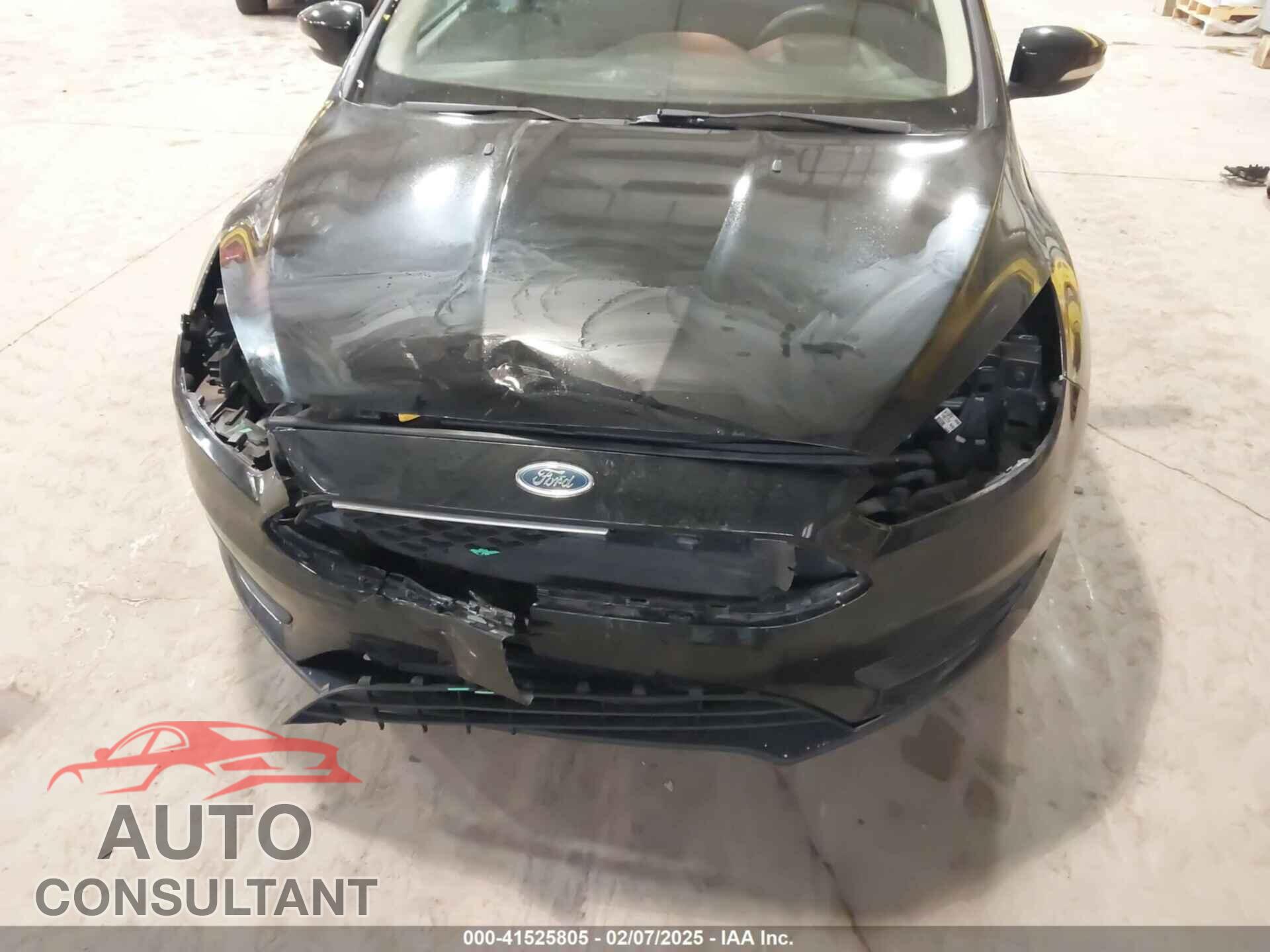 FORD FOCUS 2017 - 1FADP3F22HL292063