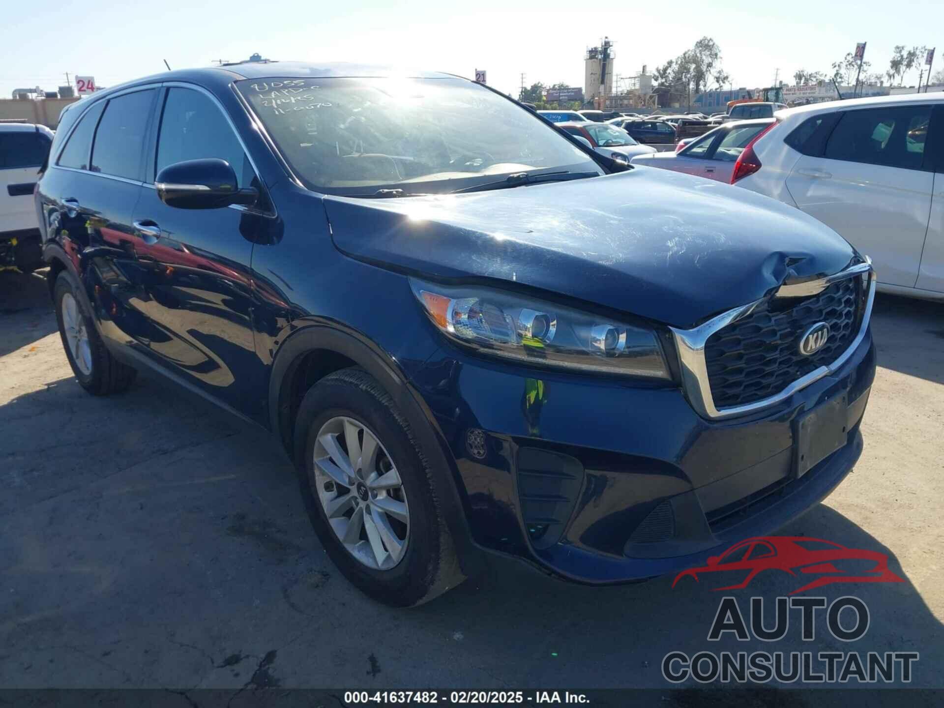 KIA SORENTO 2019 - 5XYPG4A37KG513916