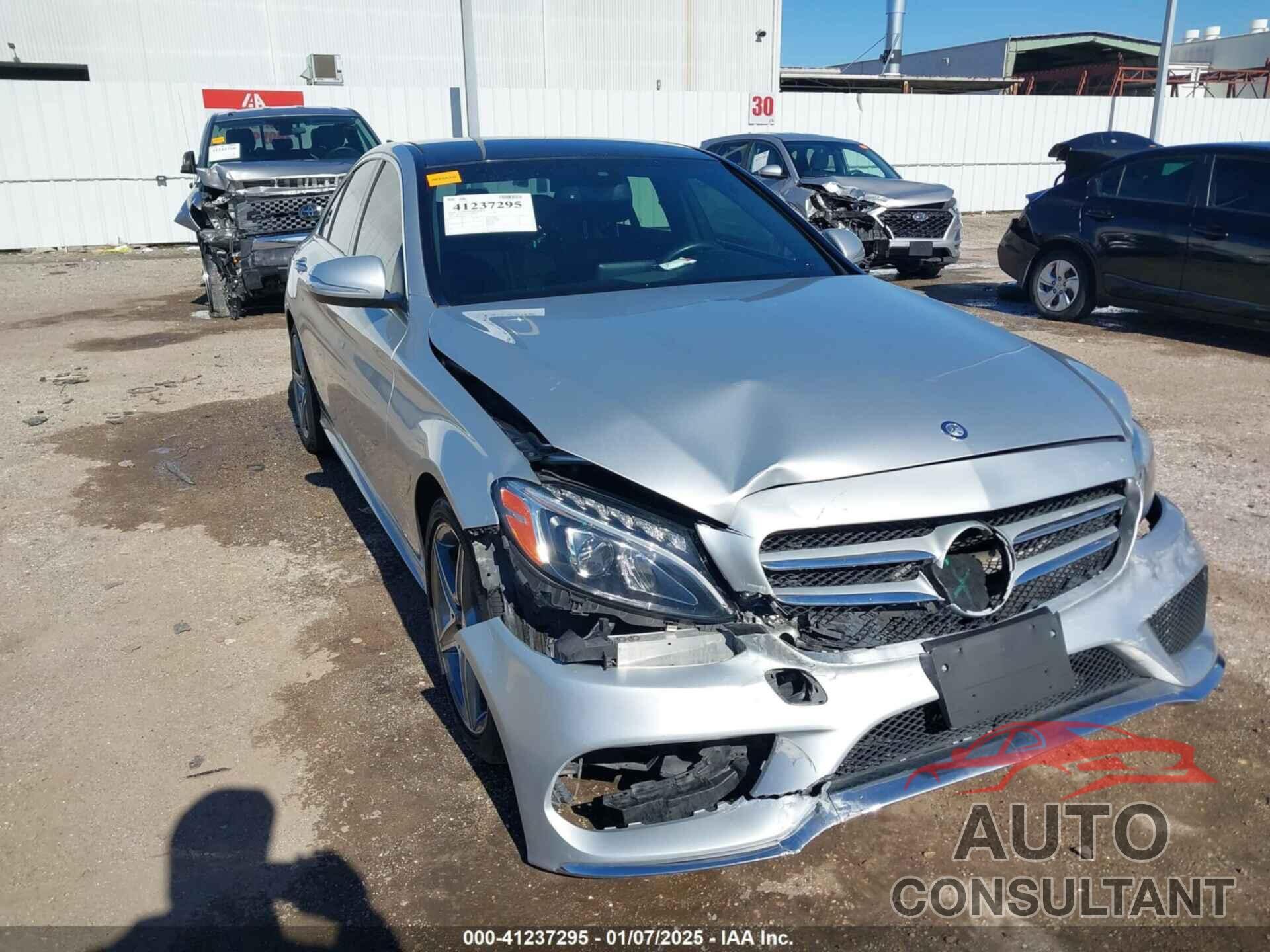 MERCEDES-BENZ C 300 2015 - 55SWF4JB8FU053182
