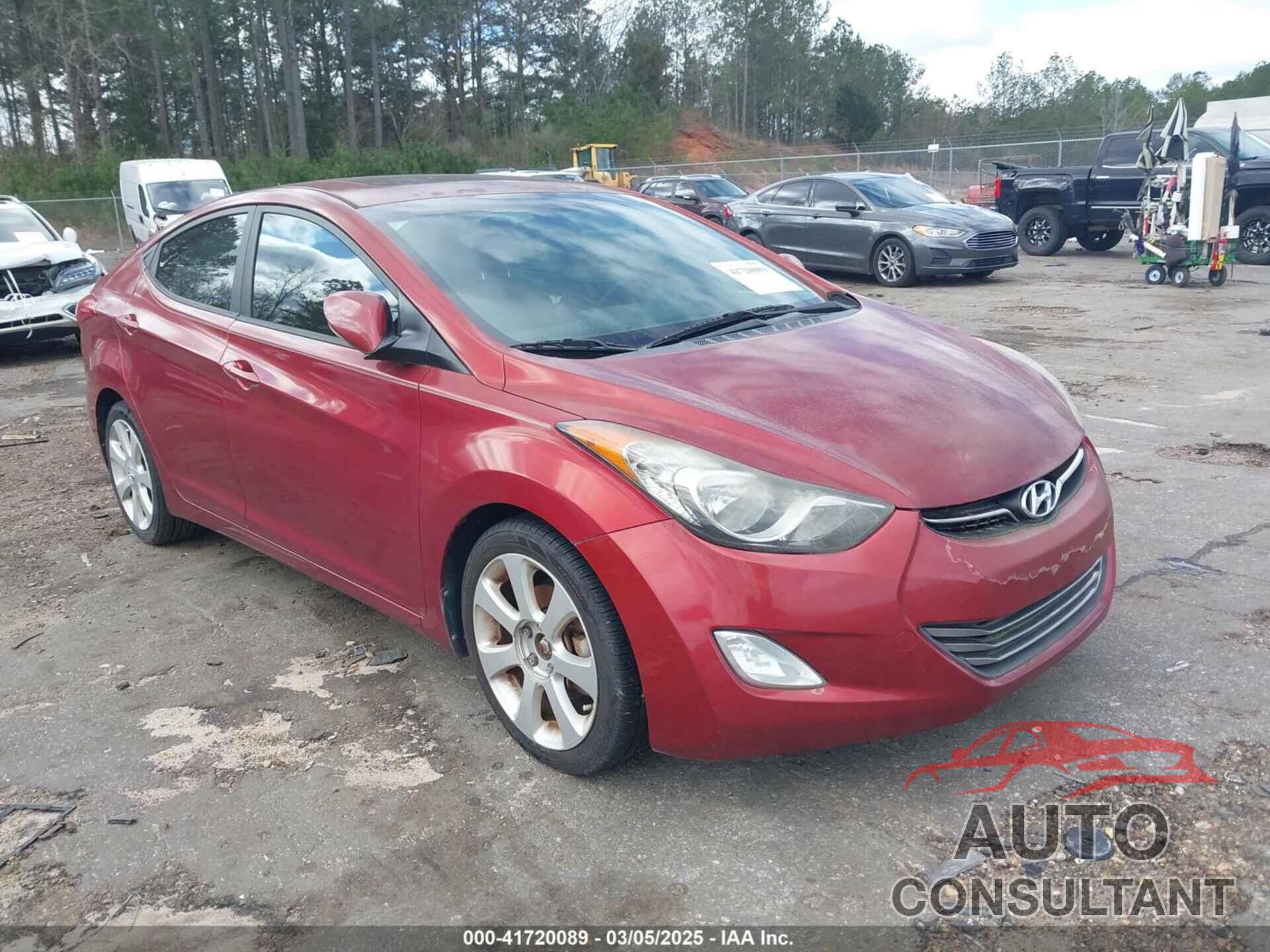 HYUNDAI ELANTRA 2013 - 5NPDH4AE1DH389896