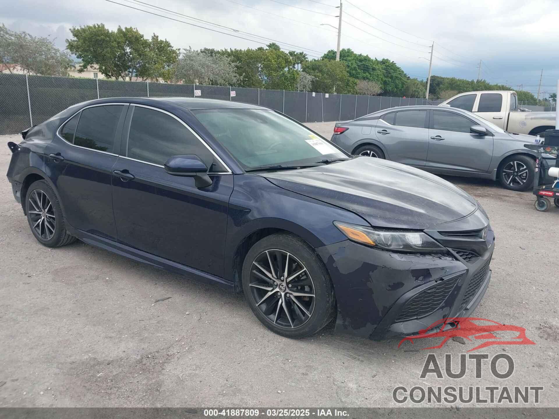 TOYOTA CAMRY 2021 - 4T1G11AK8MU410296