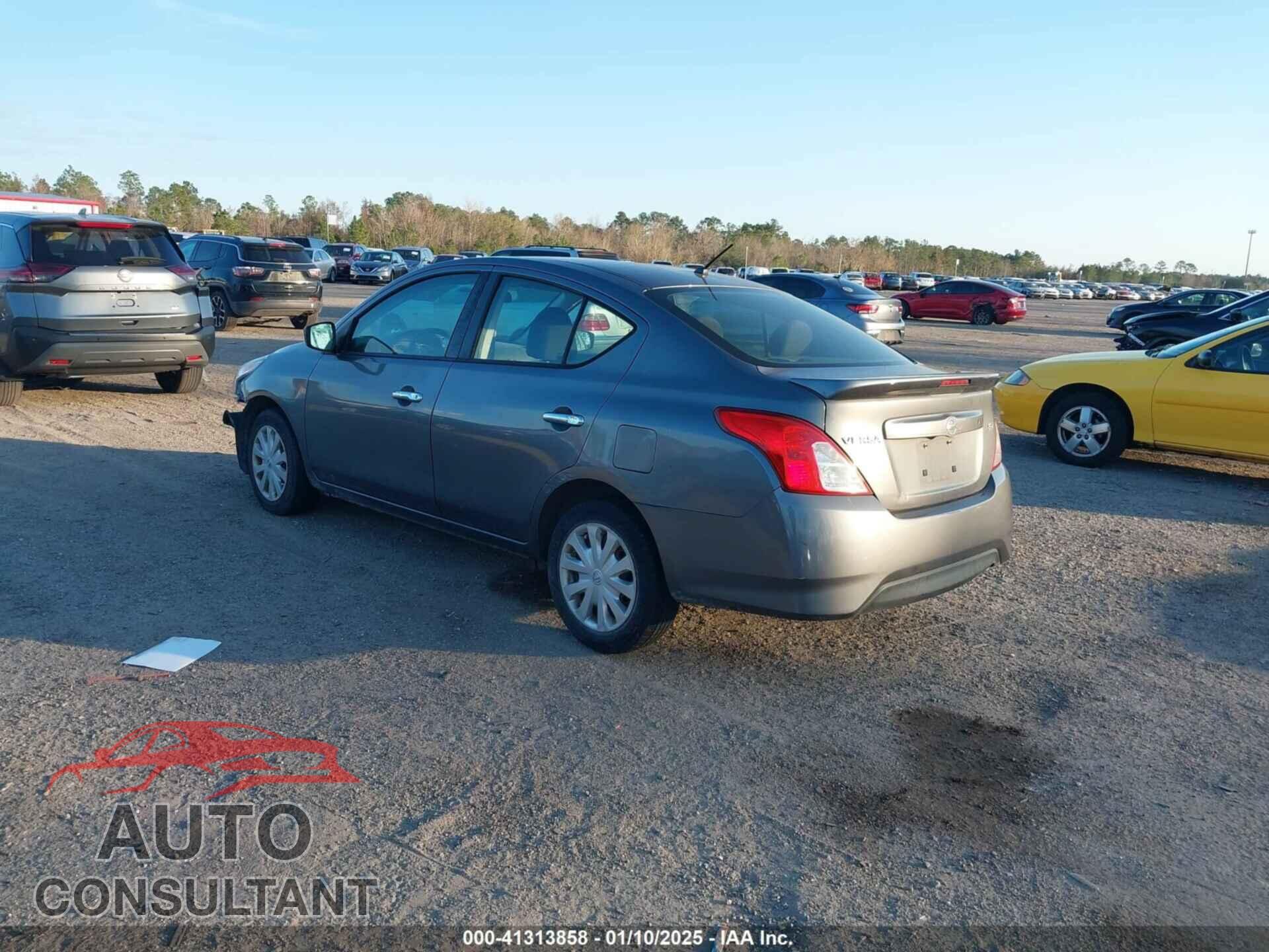 NISSAN VERSA 2017 - 3N1CN7AP3HL850208
