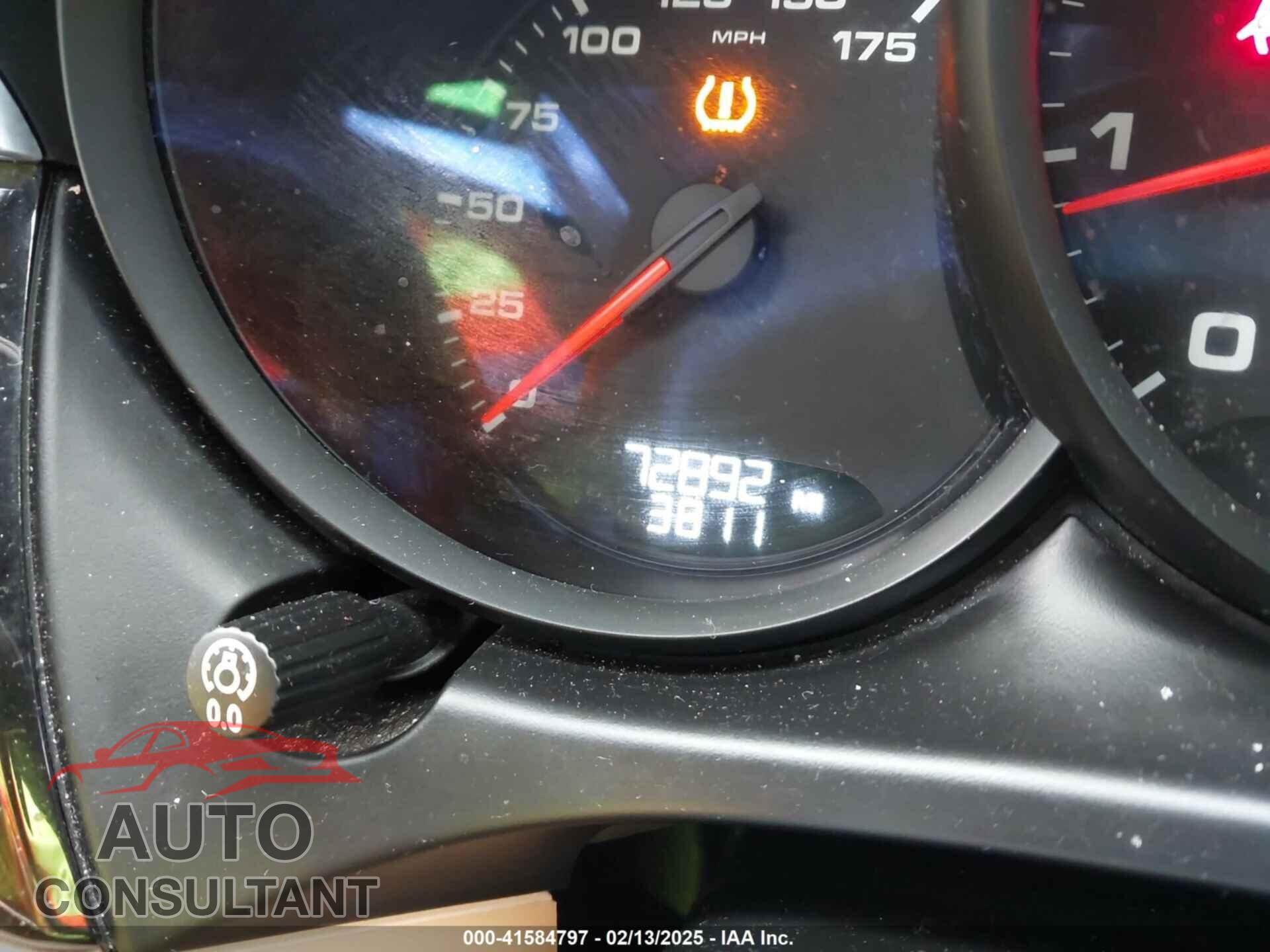 PORSCHE MACAN 2018 - WP1AA2A51JLB11162