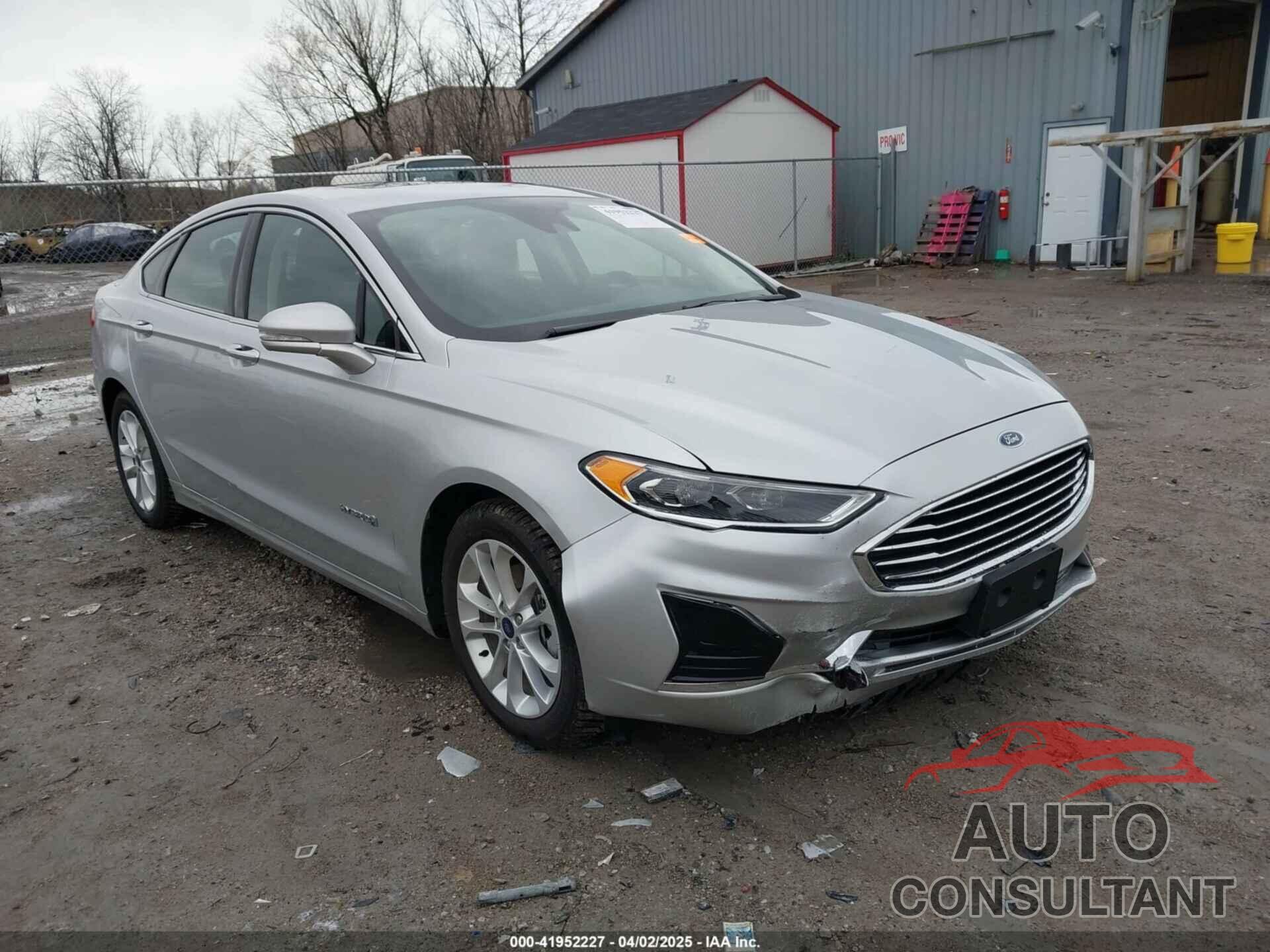 FORD FUSION HYBRID 2019 - 3FA6P0MU0KR165283