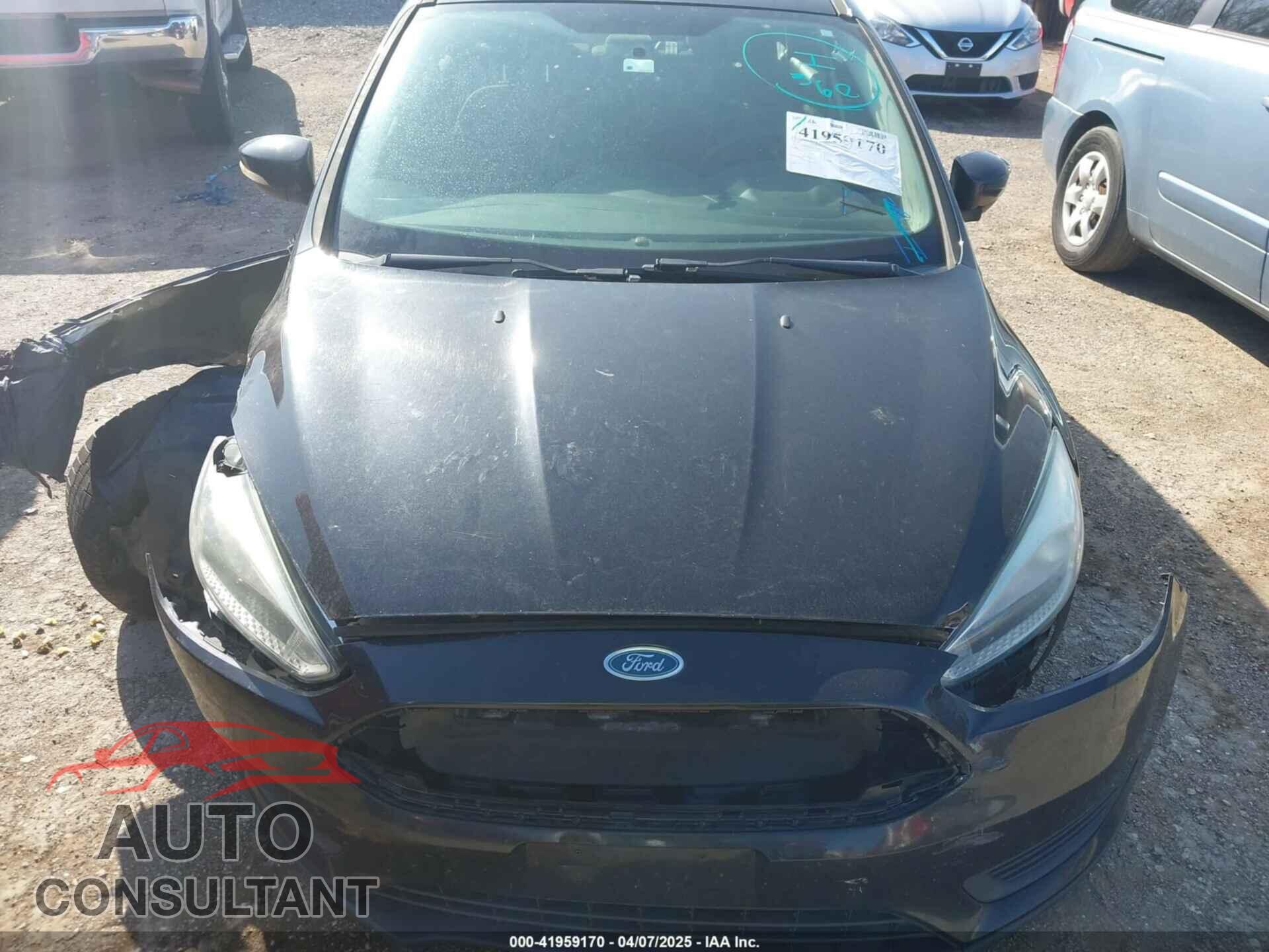 FORD FOCUS 2015 - 1FADP3F26FL318841