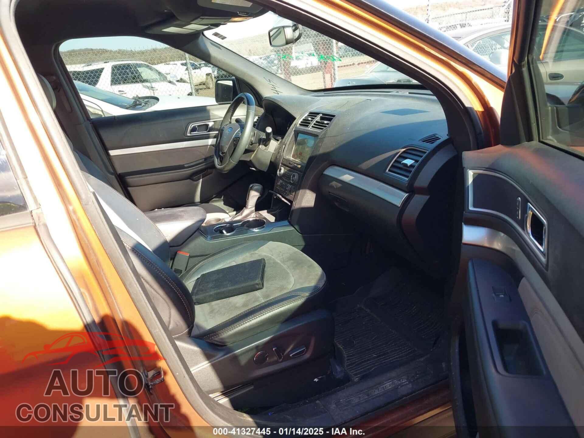 FORD EXPLORER 2017 - 1FM5K7D88HGE10973
