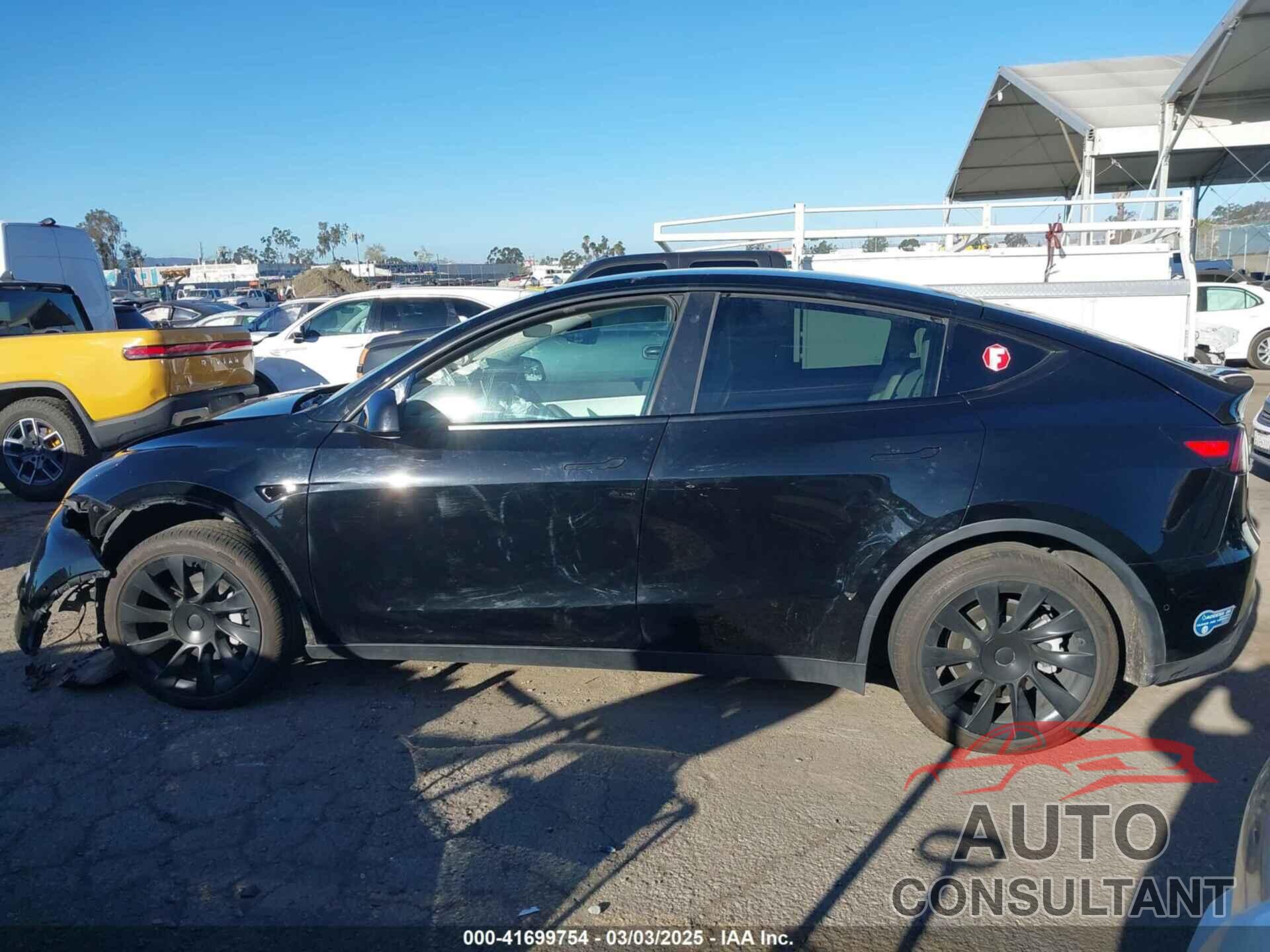 TESLA MODEL Y 2021 - 5YJYGAEE5MF158253