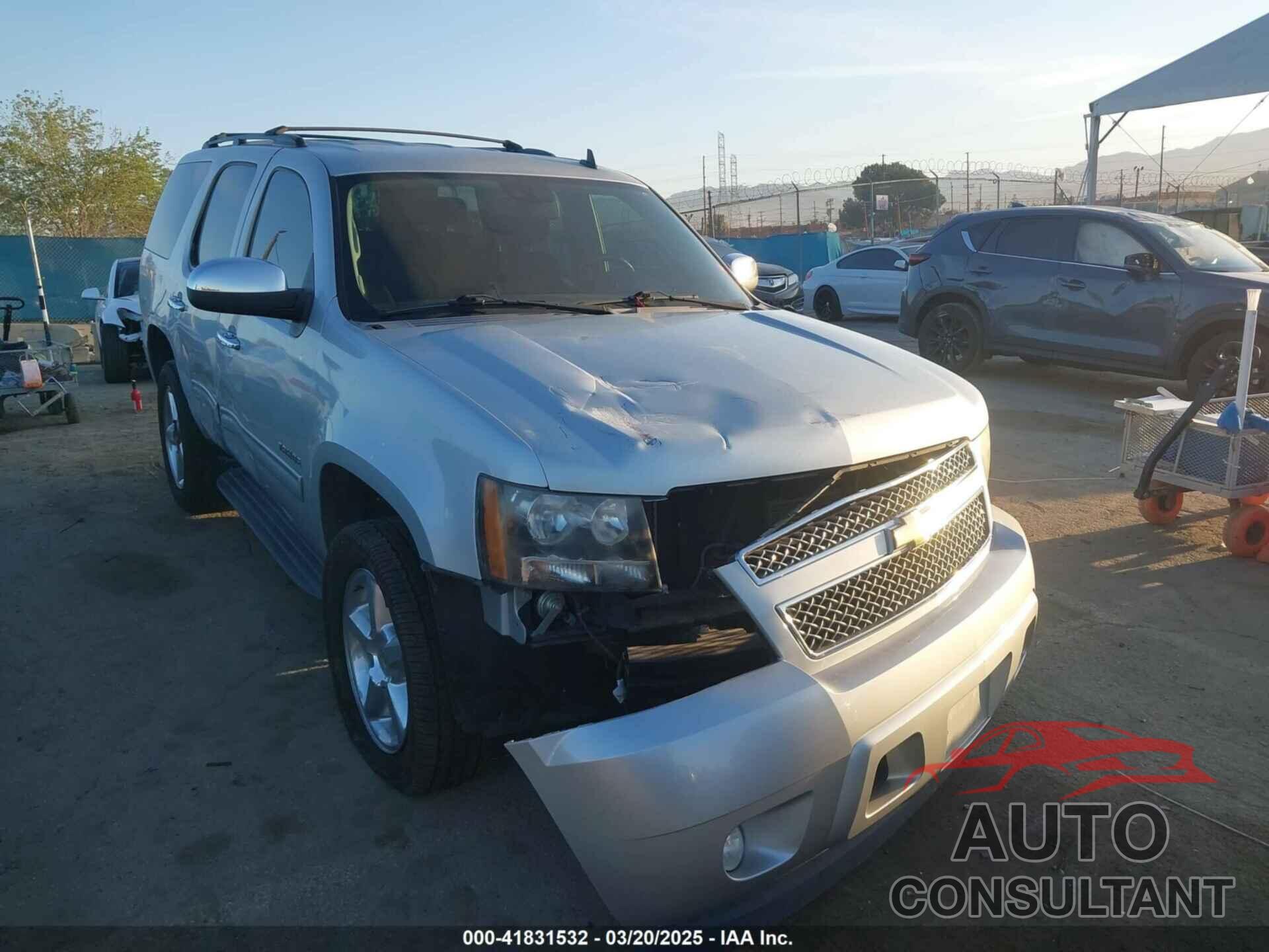 CHEVROLET TAHOE 2010 - 1GNUCAE01AR138111