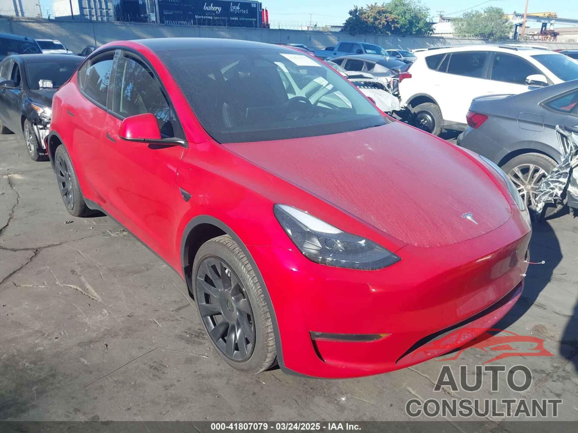TESLA MODEL Y 2023 - 7SAYGAEE2PF978393