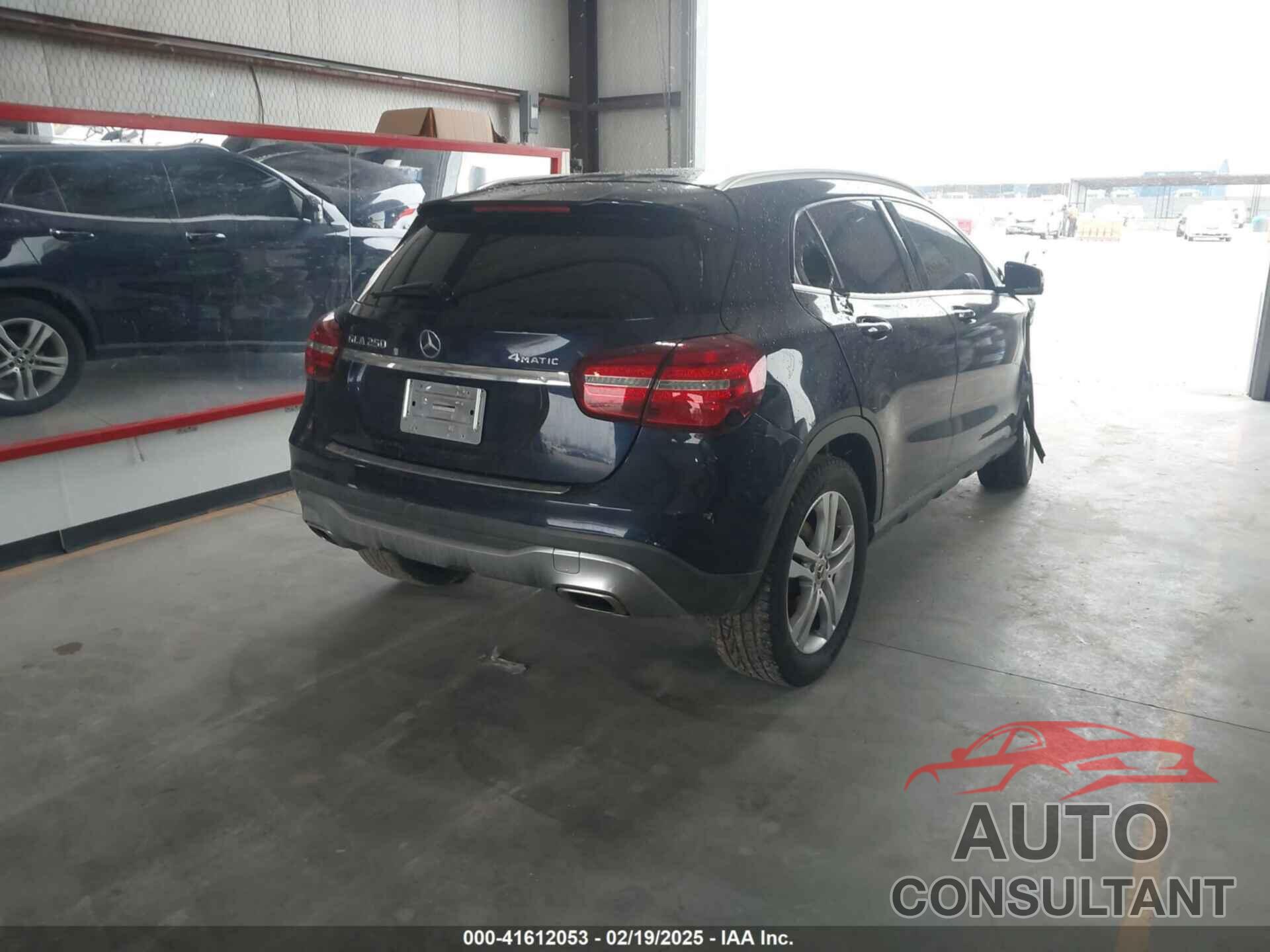MERCEDES-BENZ GLA 250 2019 - WDCTG4GB8KJ542722