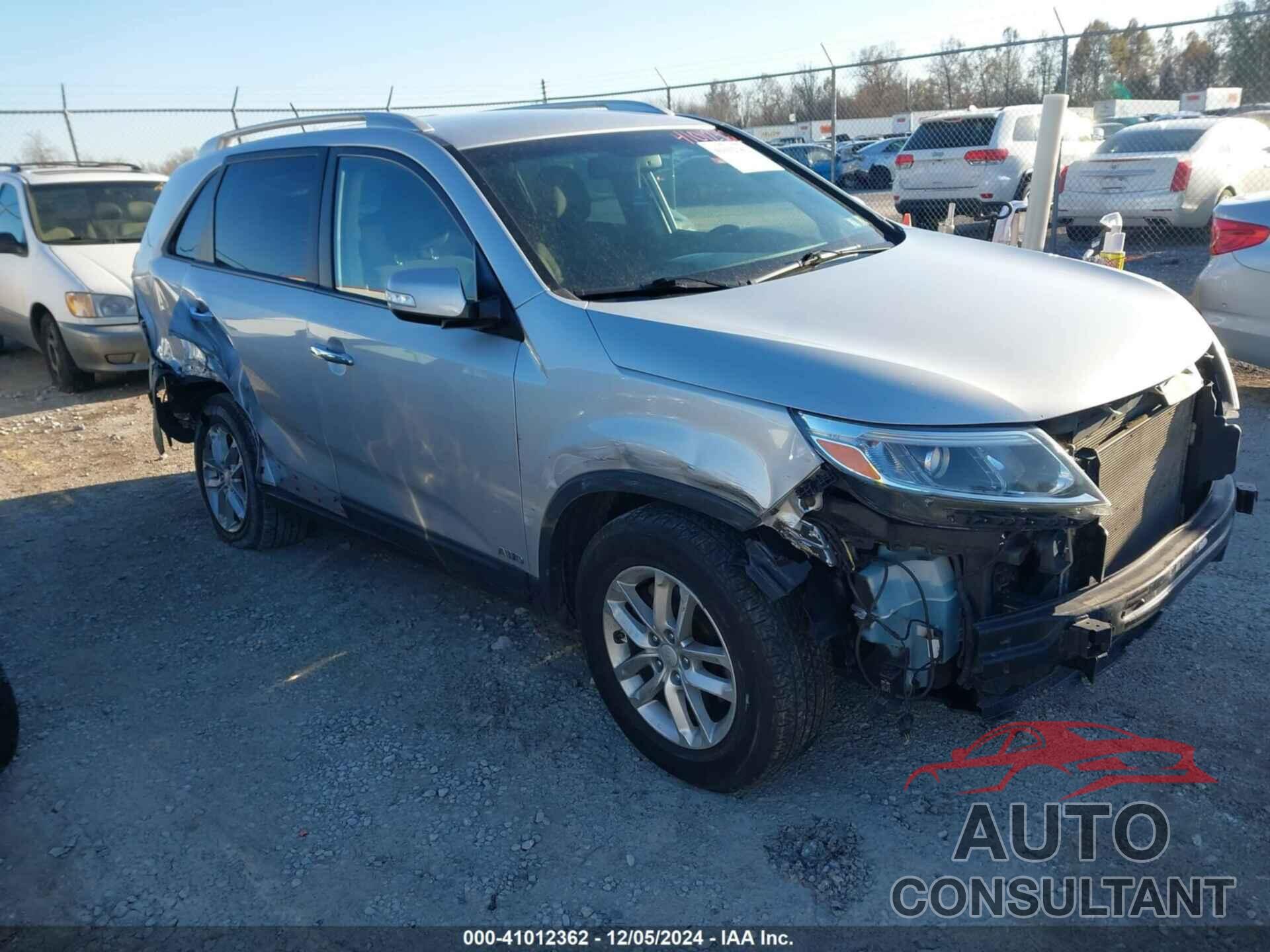 KIA SORENTO 2014 - 5XYKTCA65EG488898