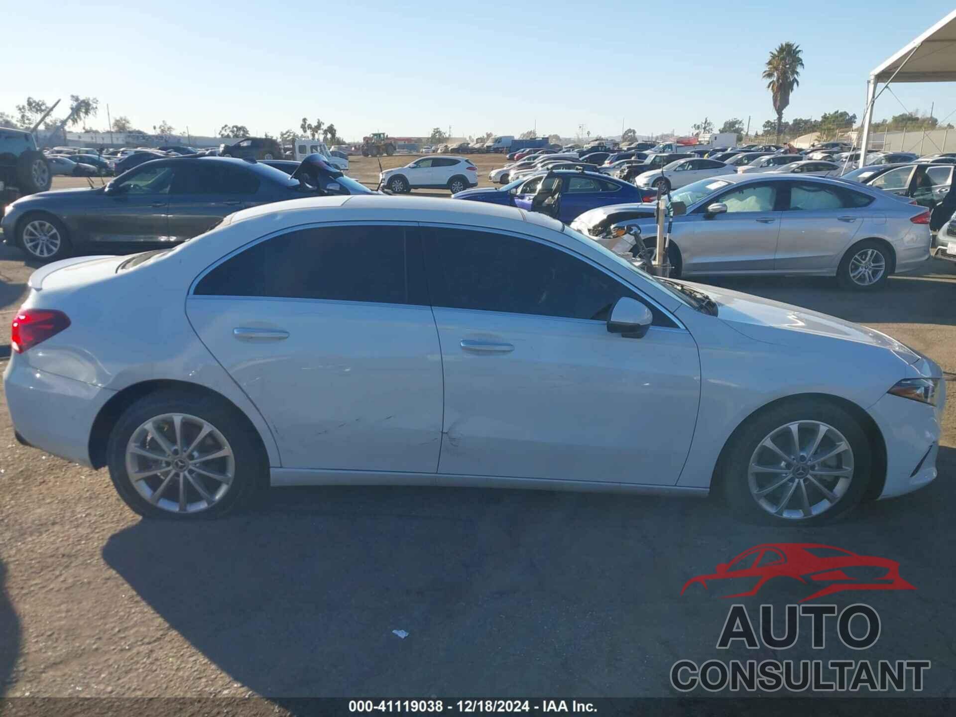 MERCEDES-BENZ A 220 2020 - WDD3G4EB3LW038646