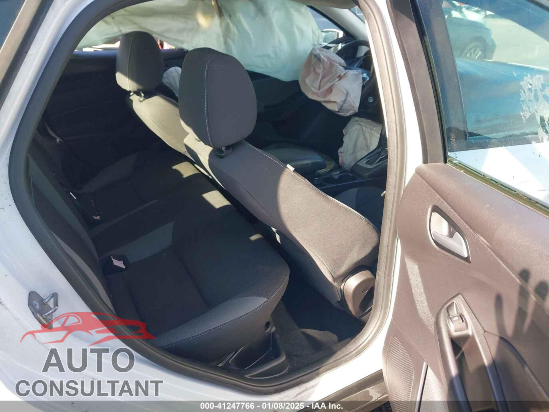 FORD FOCUS 2014 - 1FADP3F21EL317448