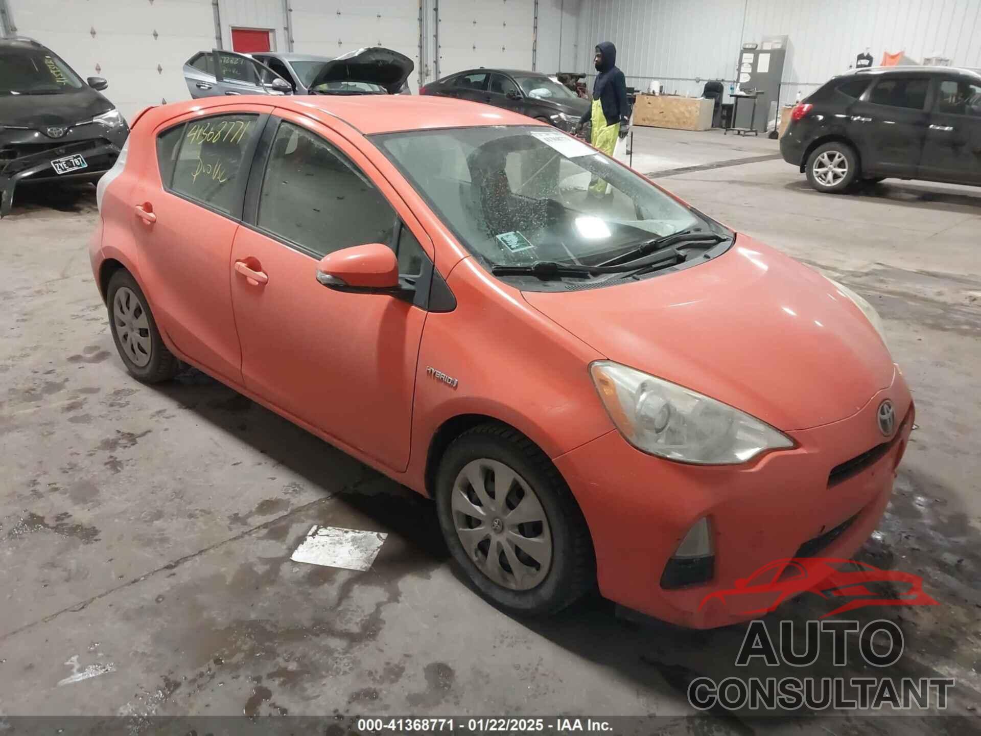 TOYOTA PRIUS C 2014 - JTDKDTB35E1084842
