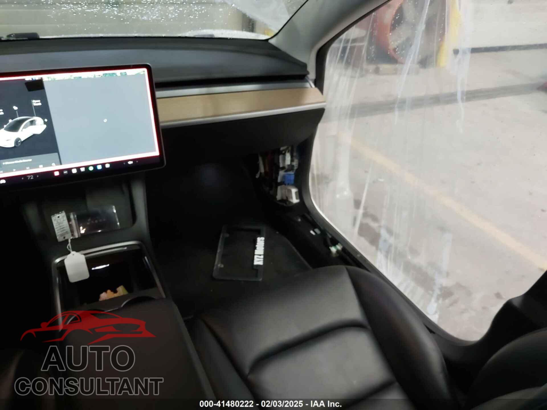 TESLA MODEL 3 2021 - 5YJ3E1EB3MF858195