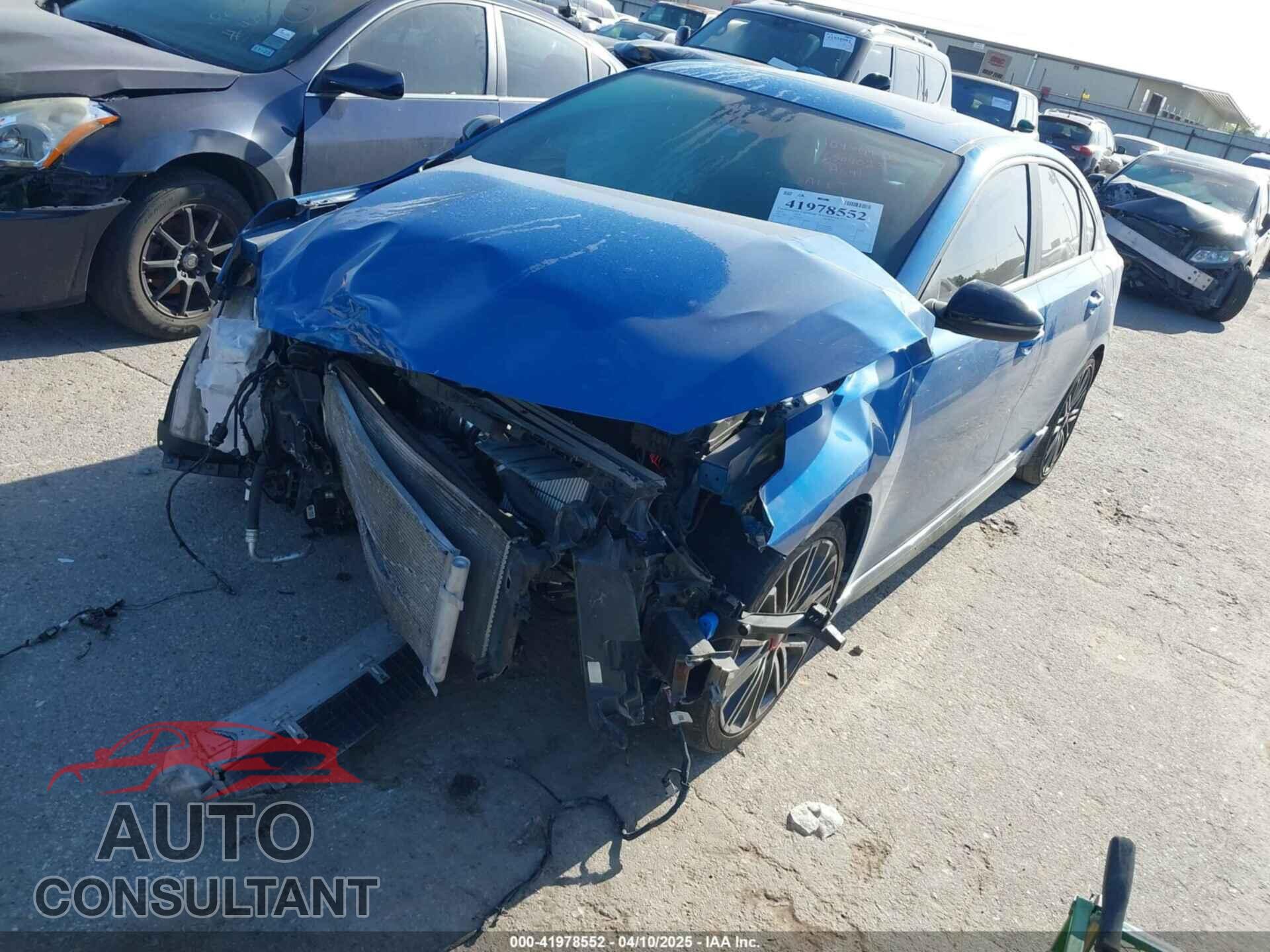 KIA FORTE 2023 - 3KPF44AC0PE593293
