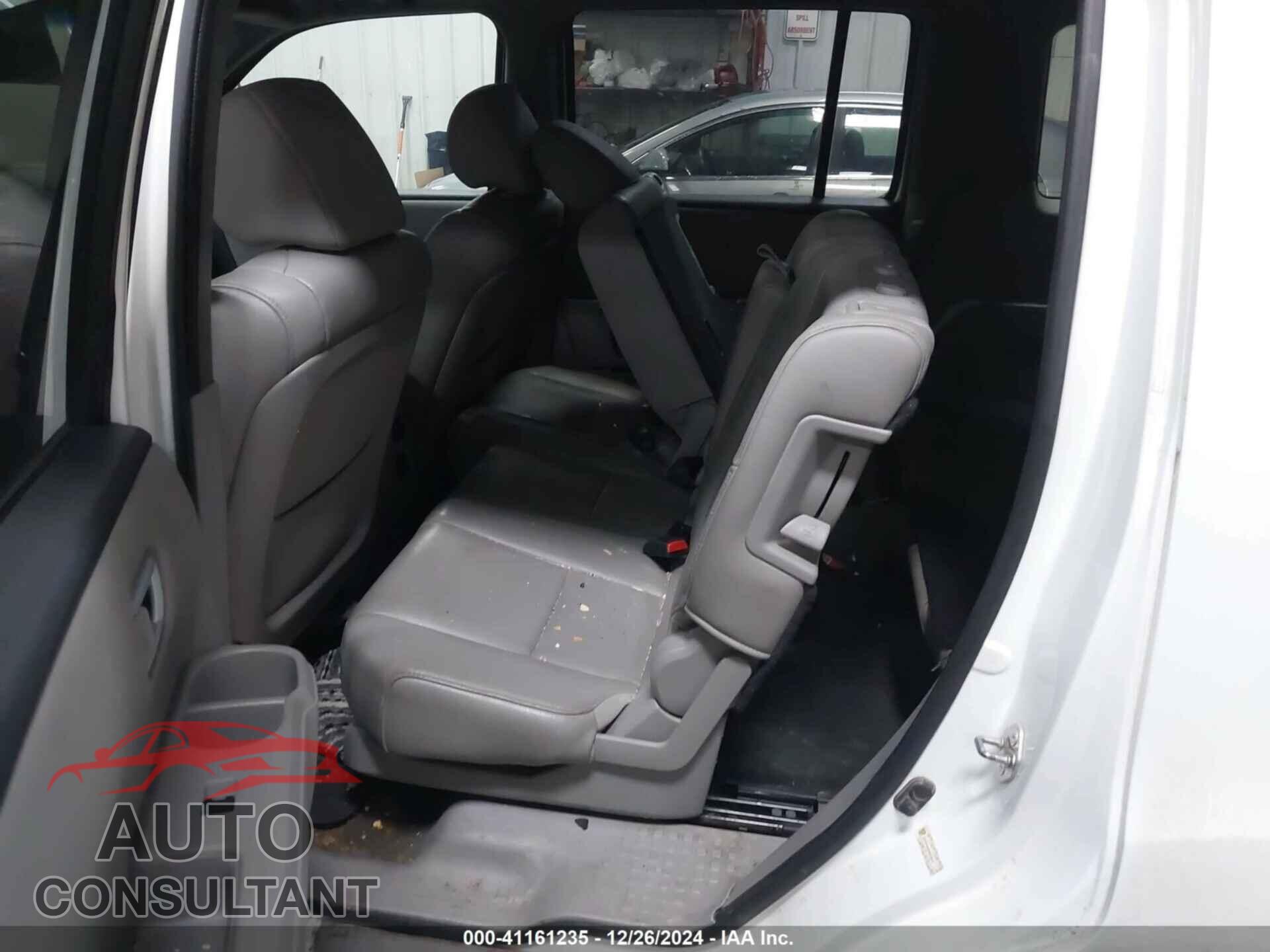 HONDA PILOT 2015 - 5FNYF4H59FB023814