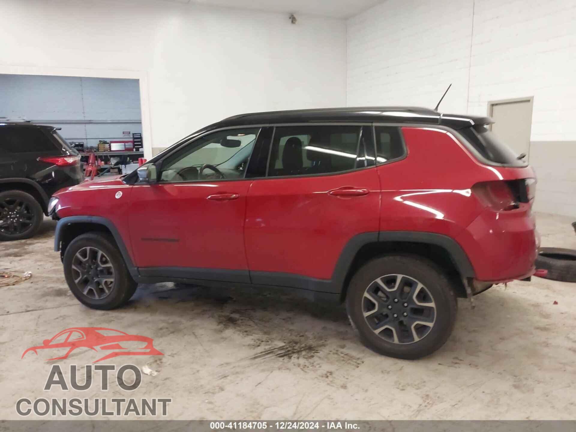JEEP COMPASS 2019 - 3C4NJDDB4KT702804