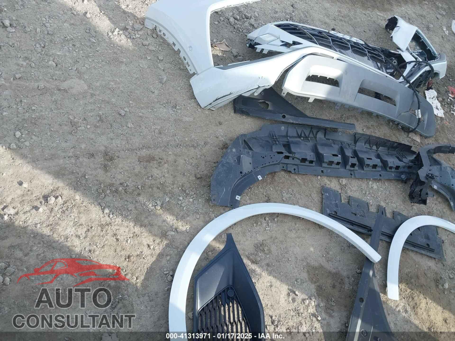 AUDI Q8 2021 - WA1FVAF13MD016669
