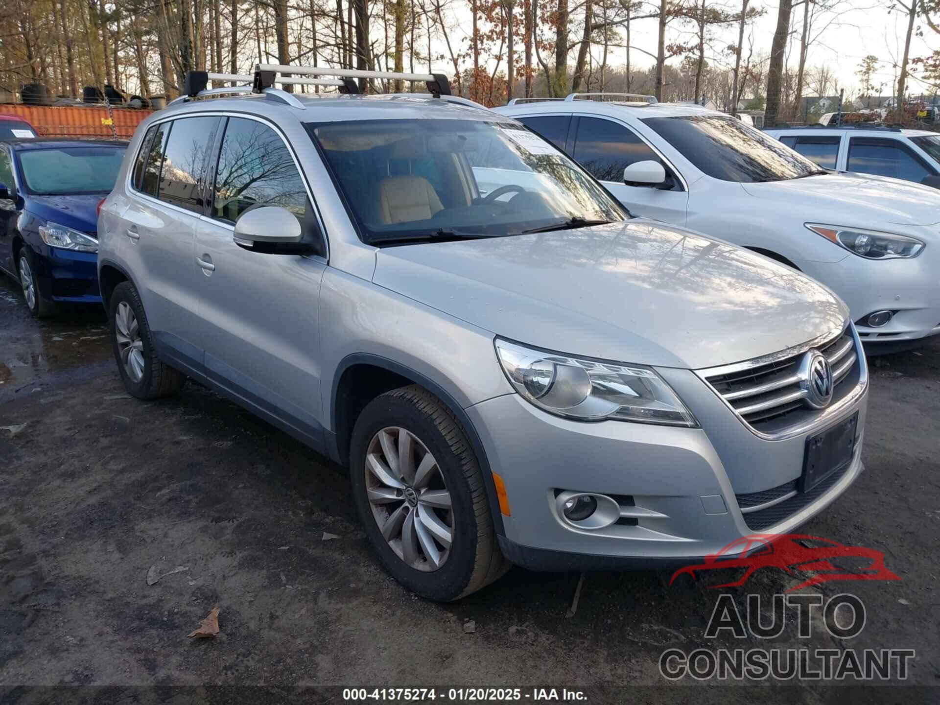 VOLKSWAGEN TIGUAN 2011 - WVGAV7AX5BW502587