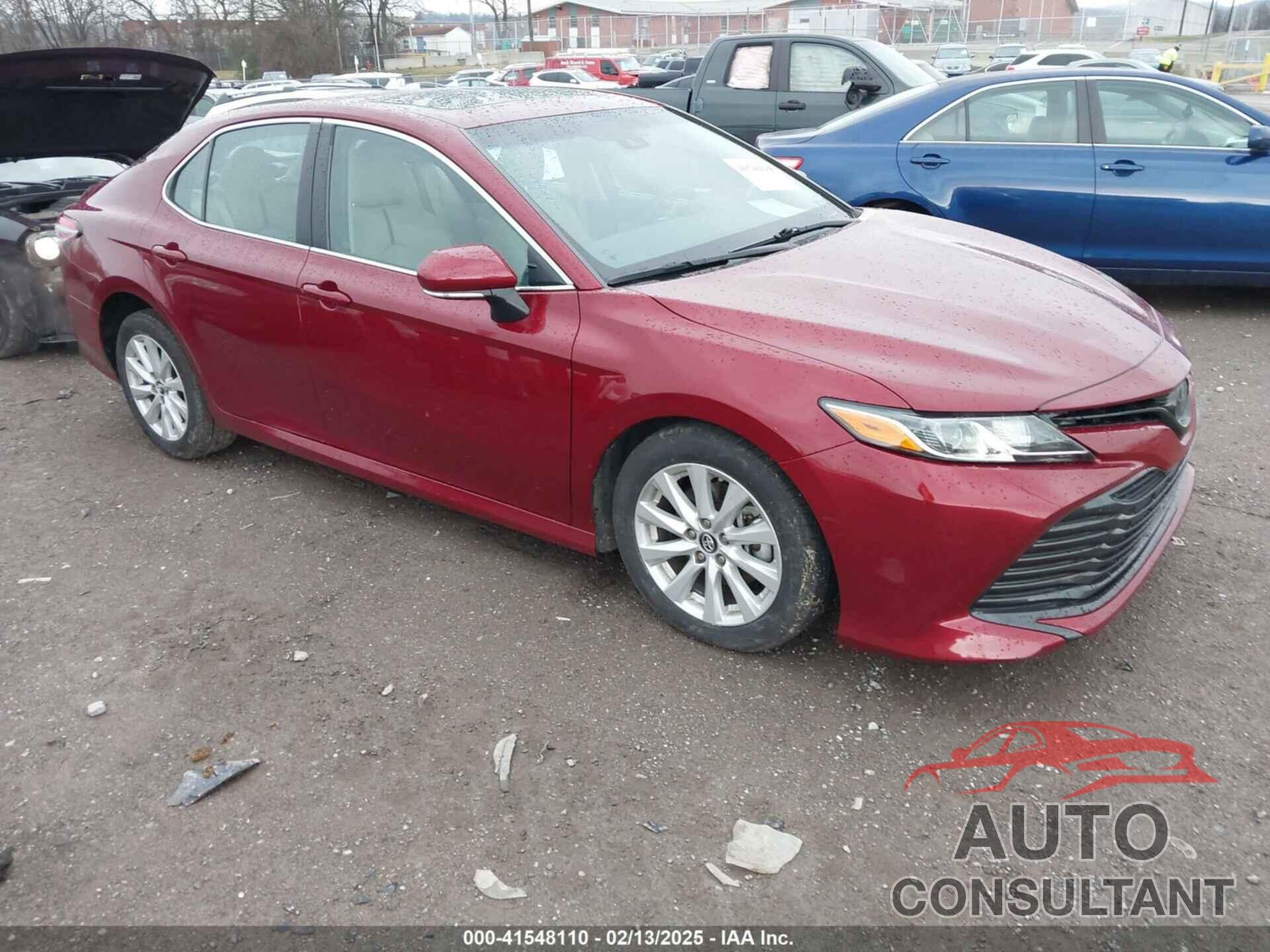 TOYOTA CAMRY 2018 - 4T1B11HK6JU638700