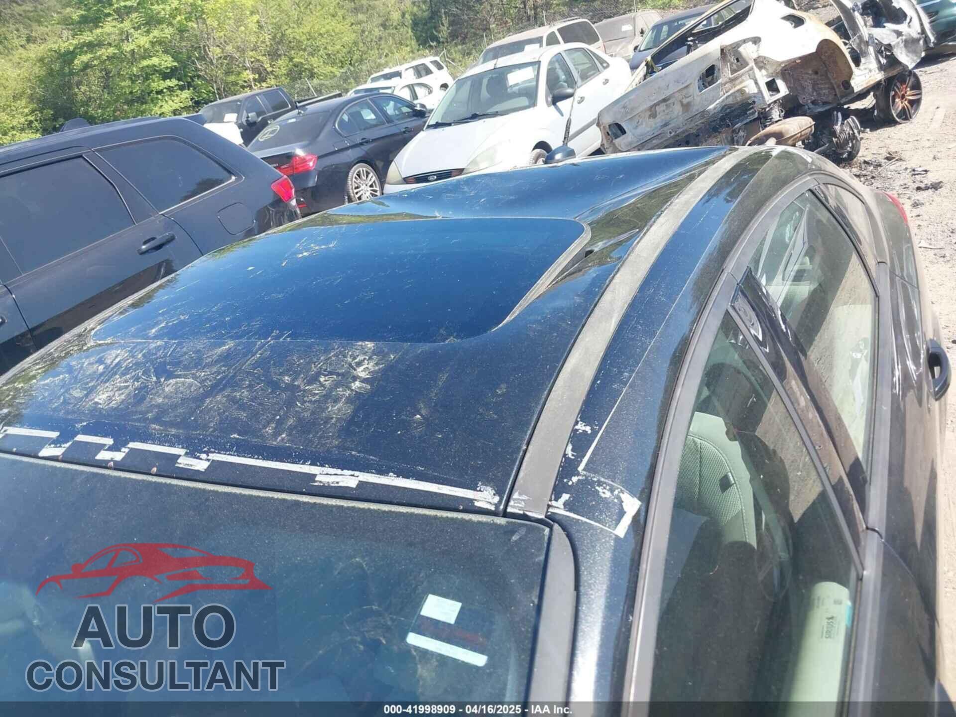 FORD FOCUS 2014 - 1FADP3F22EL457525