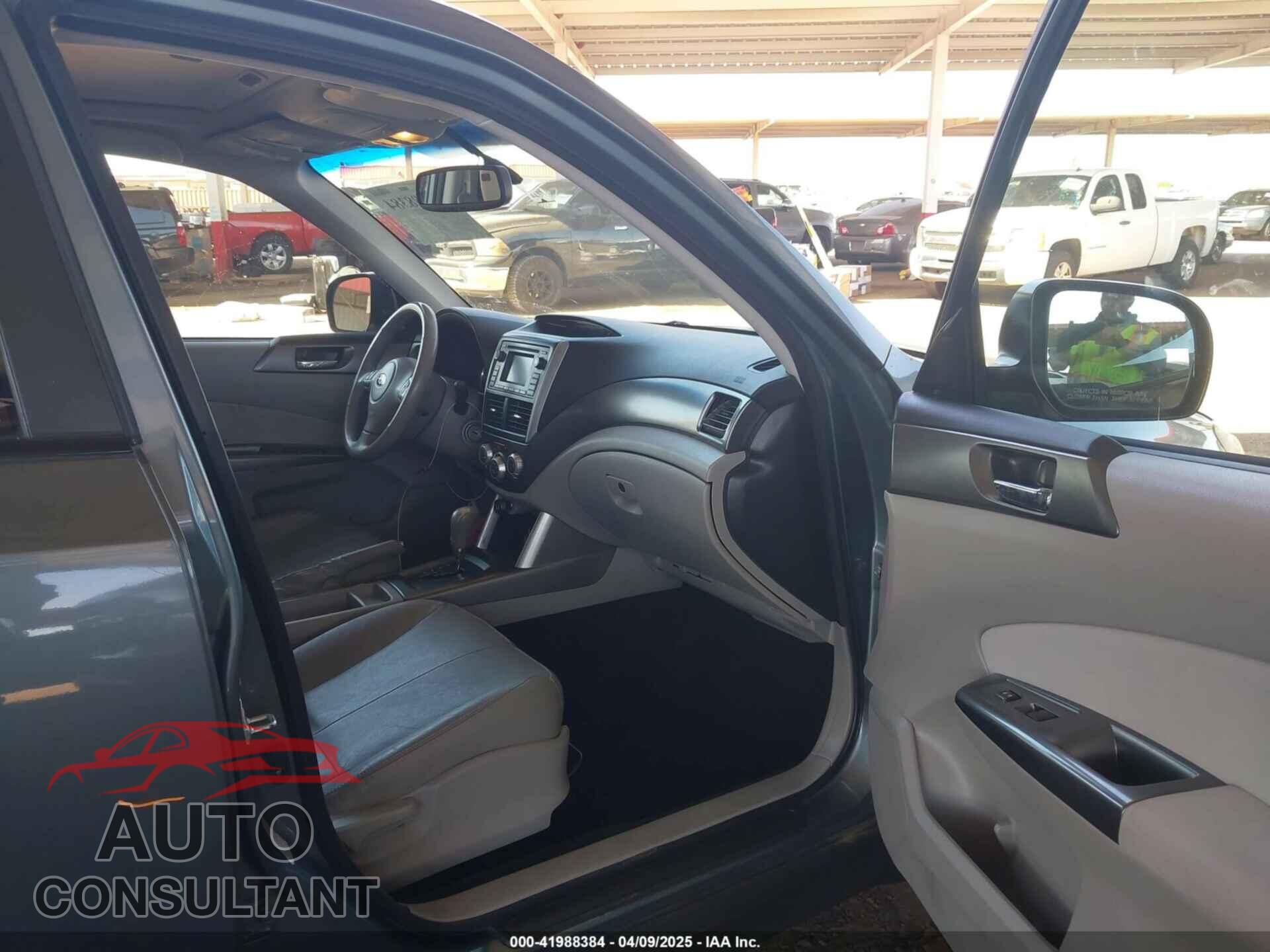 SUBARU FORESTER 2011 - JF2SHAEC9BH720607