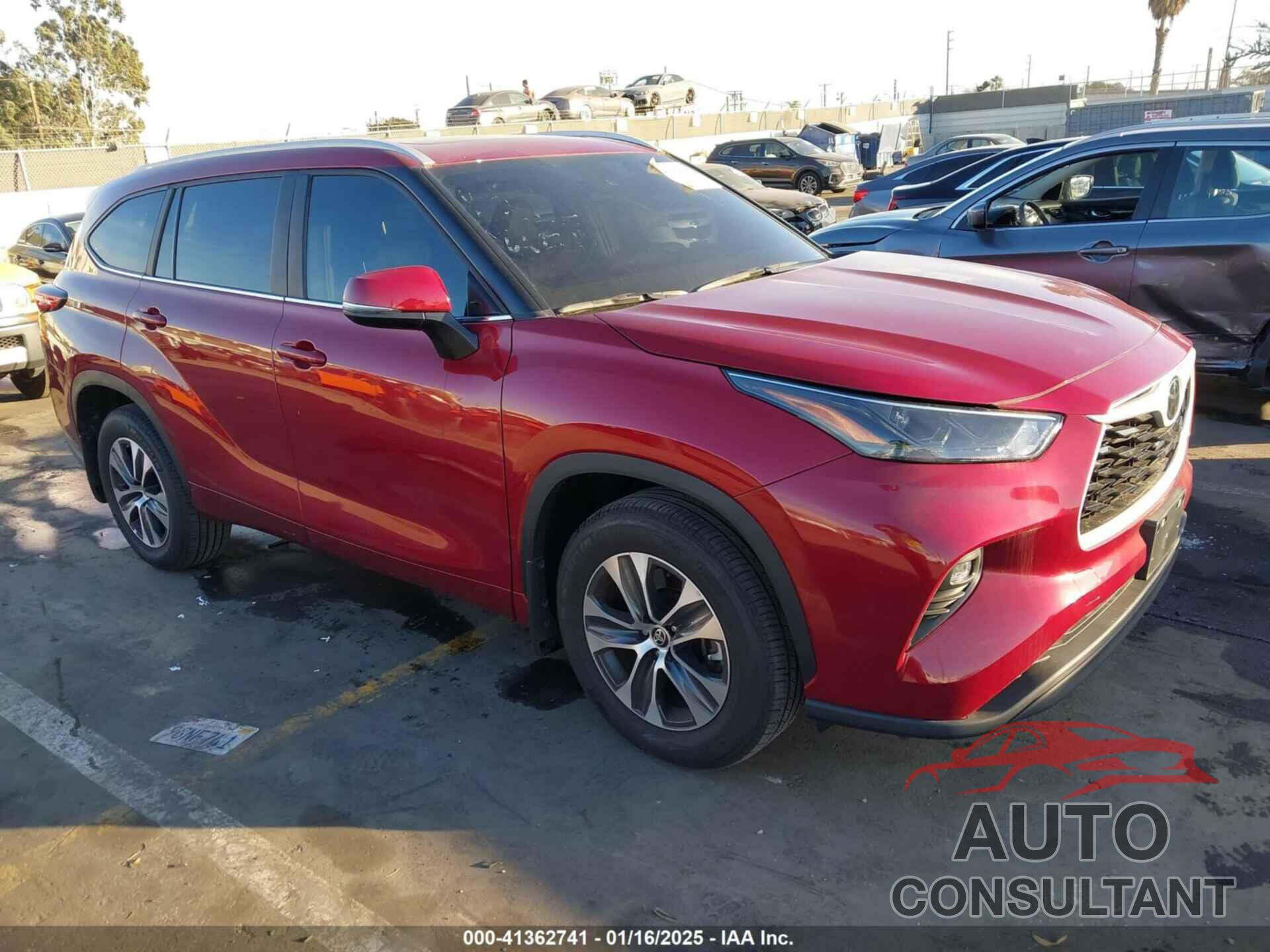 TOYOTA HIGHLANDER 2023 - 5TDKDRAH0PS527064