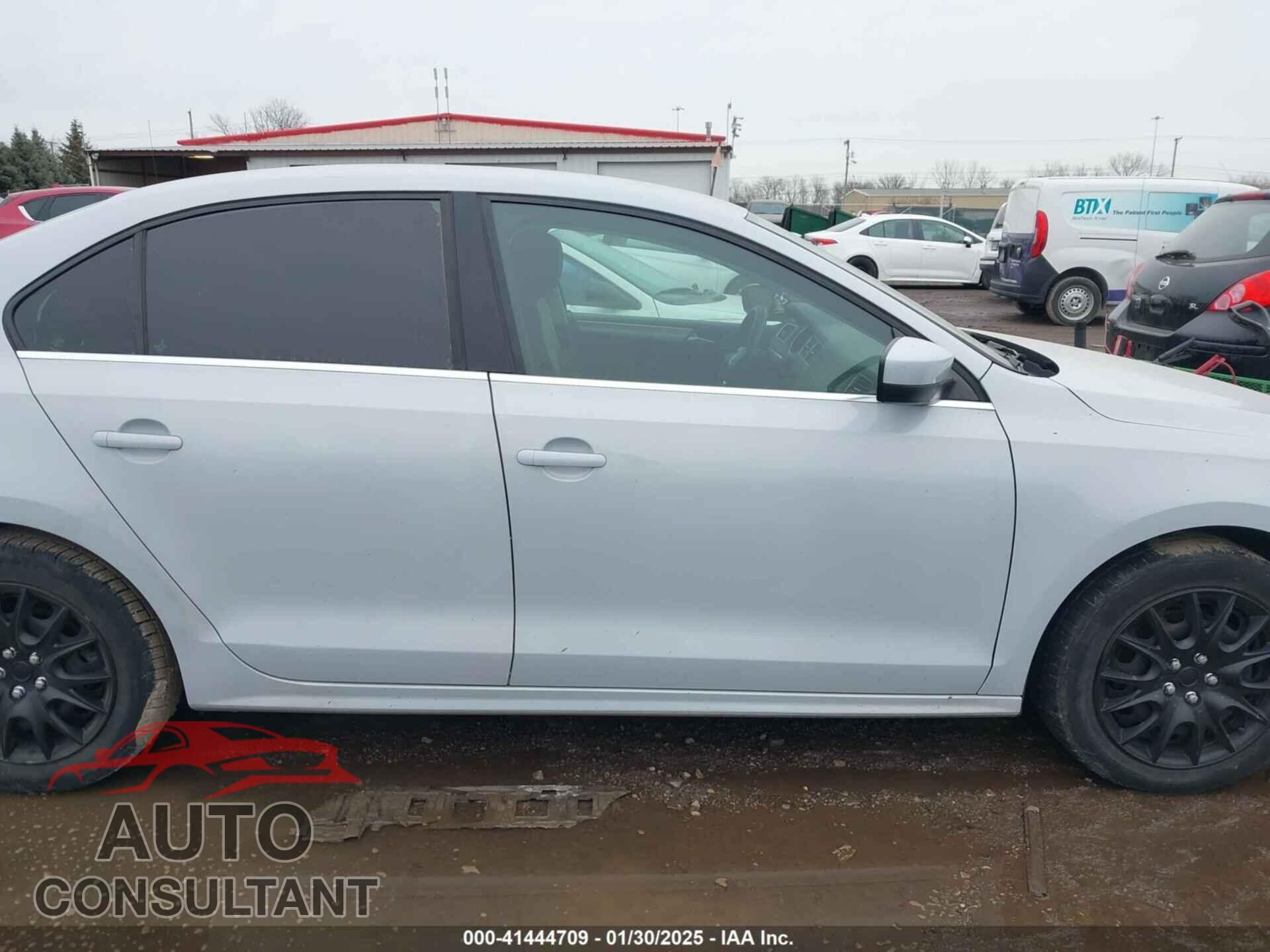 VOLKSWAGEN JETTA 2017 - 3VW2B7AJ5HM324151