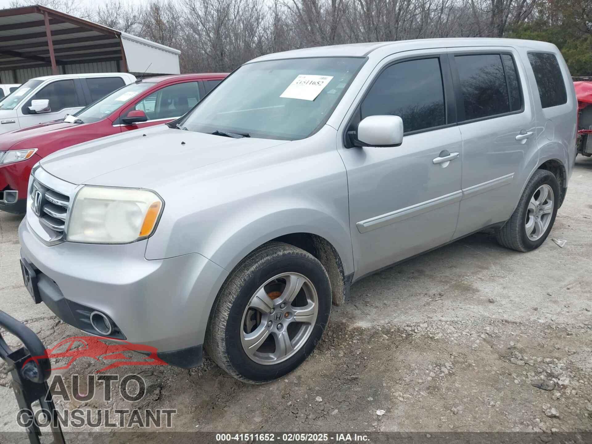HONDA PILOT 2015 - 5FNYF4H43FB048490