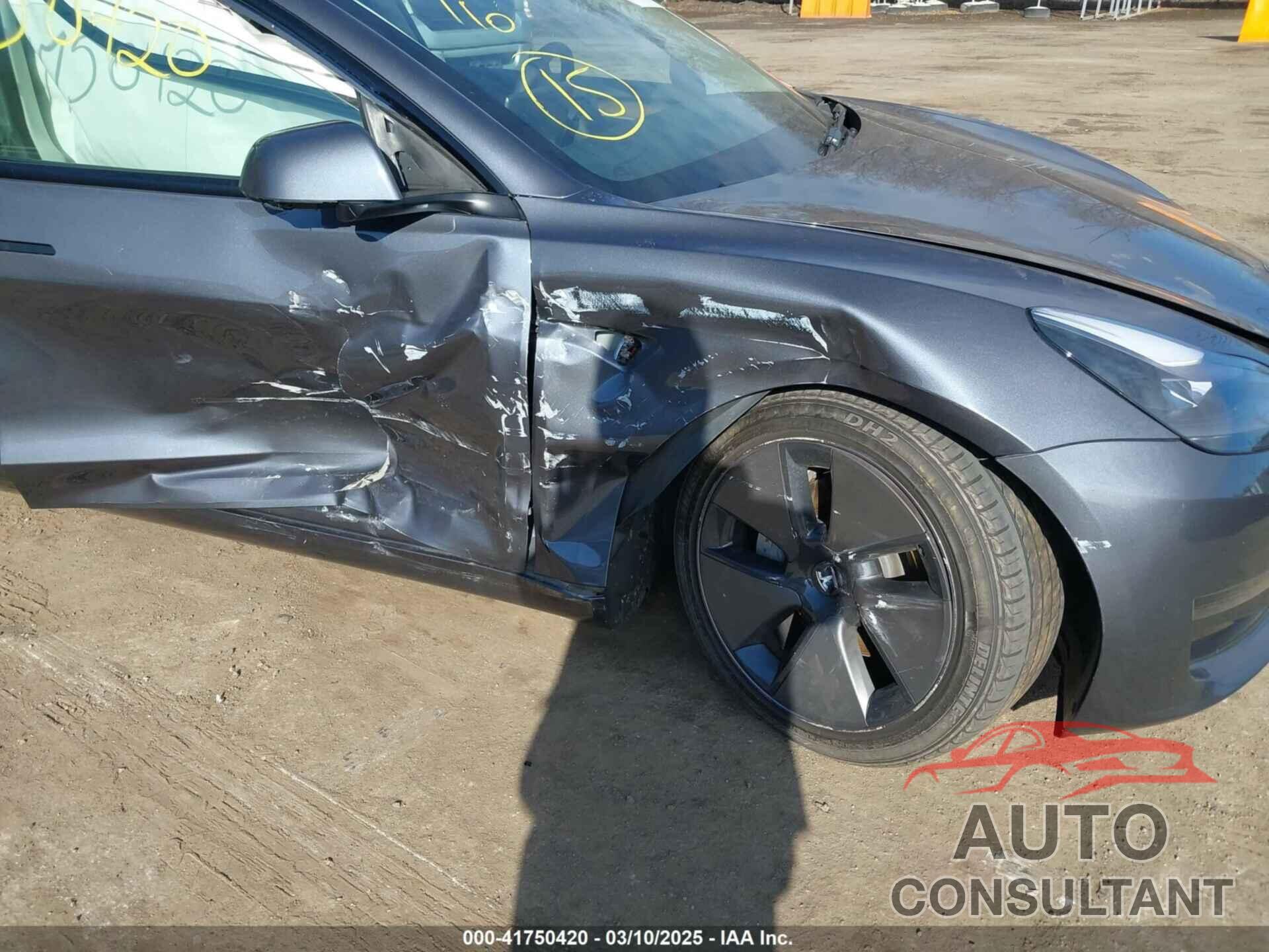 TESLA MODEL 3 2023 - 5YJ3E1EA7PF641292
