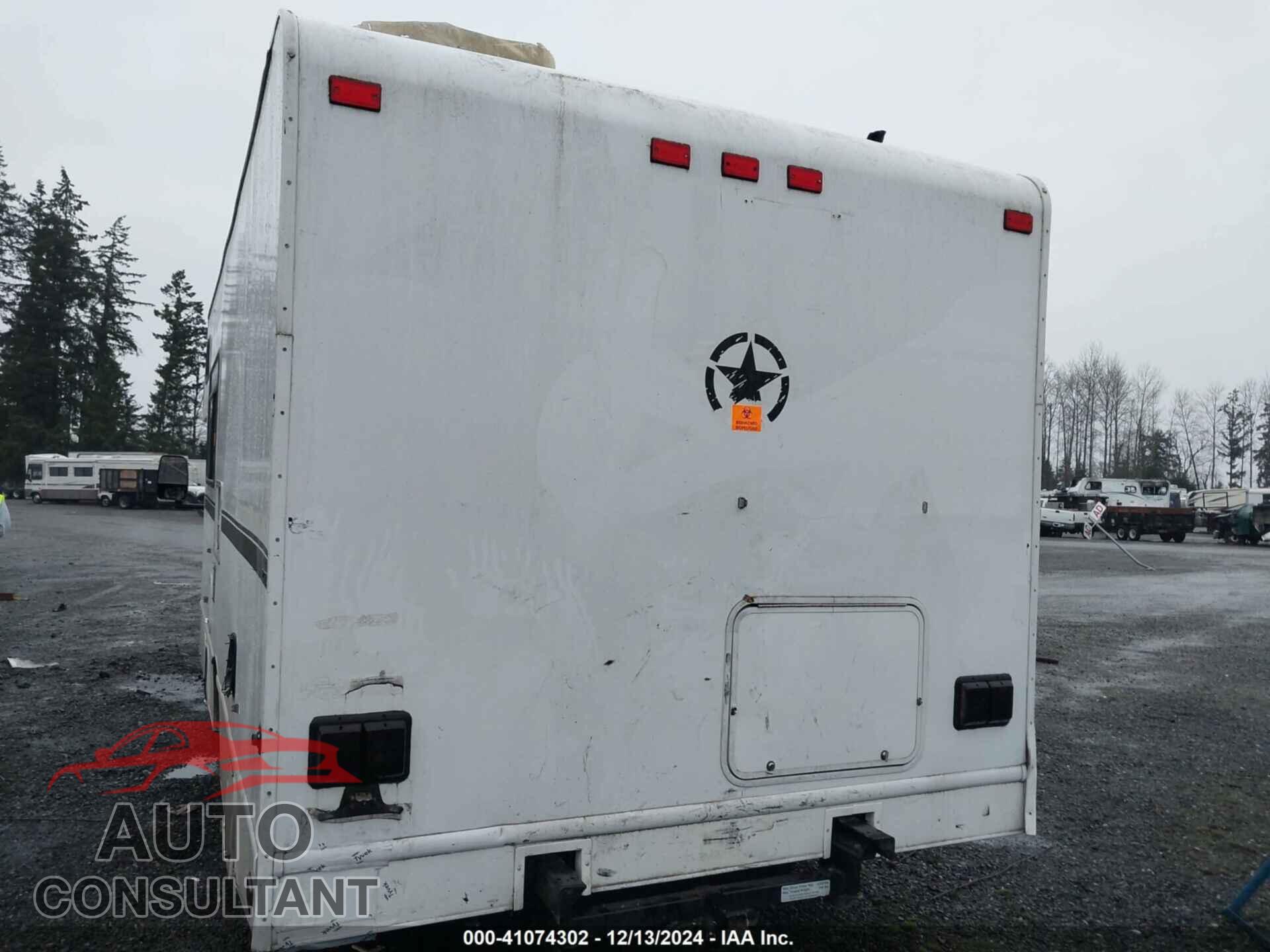 FORD E-350 CUTAWAY 2017 - 1FDWE3FS0HDC31082
