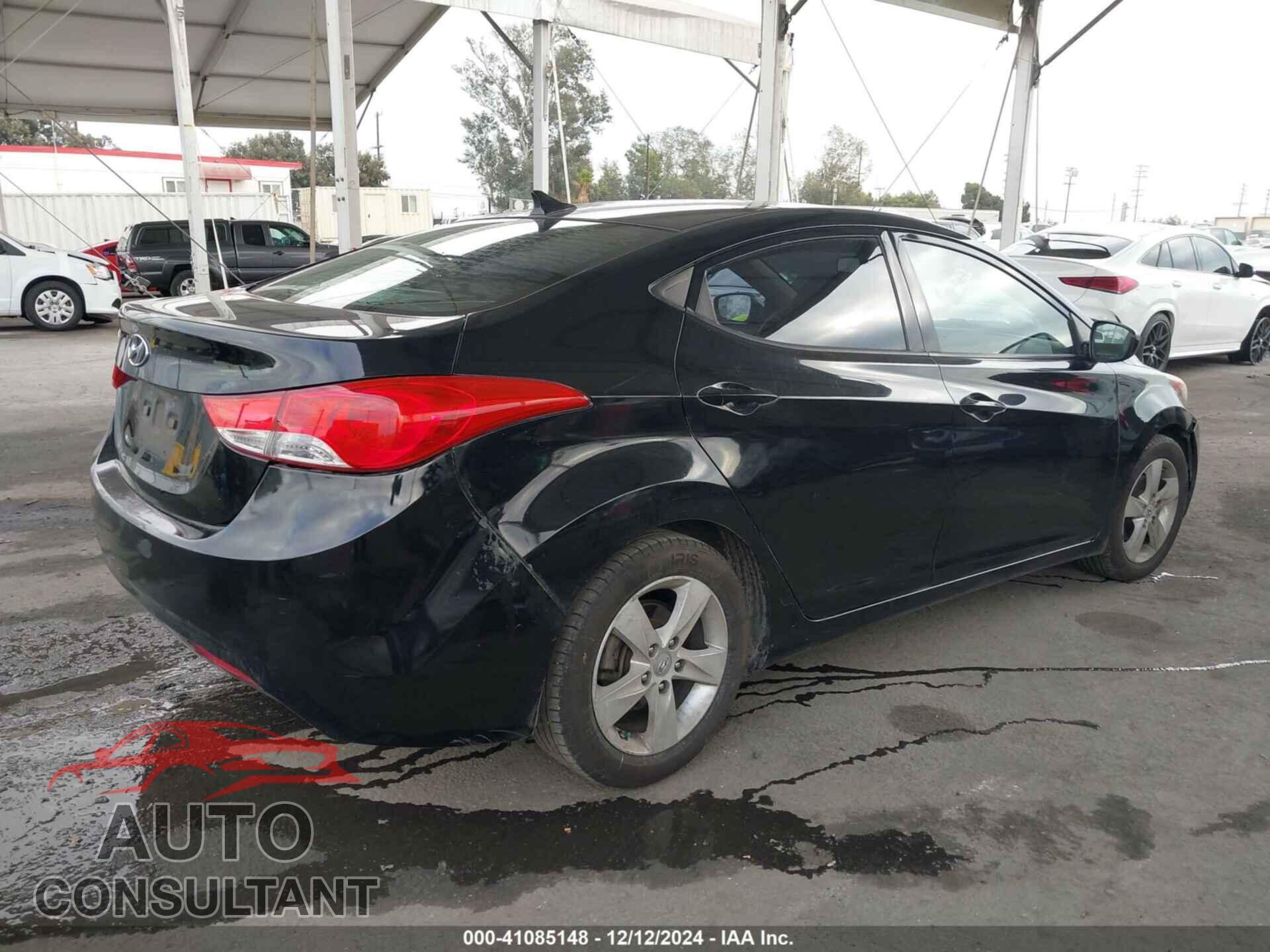 HYUNDAI ELANTRA 2013 - KMHDH4AE6DU904876