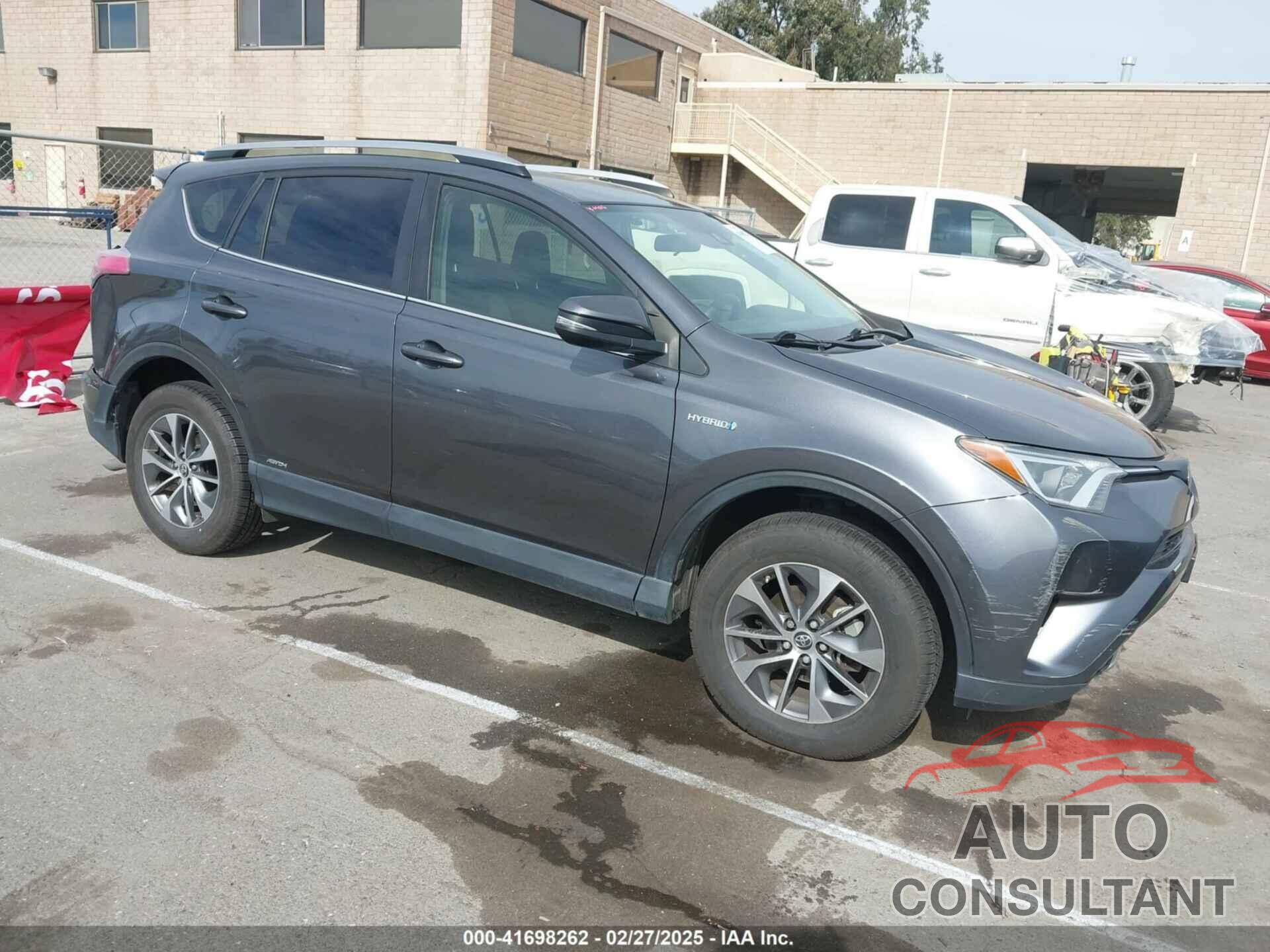 TOYOTA RAV4 HYBRID 2018 - JTMRJREV9JD227789
