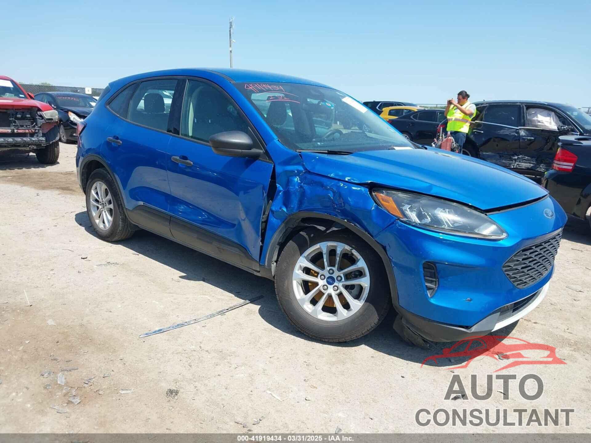 FORD ESCAPE 2020 - 1FMCU0F63LUA22712