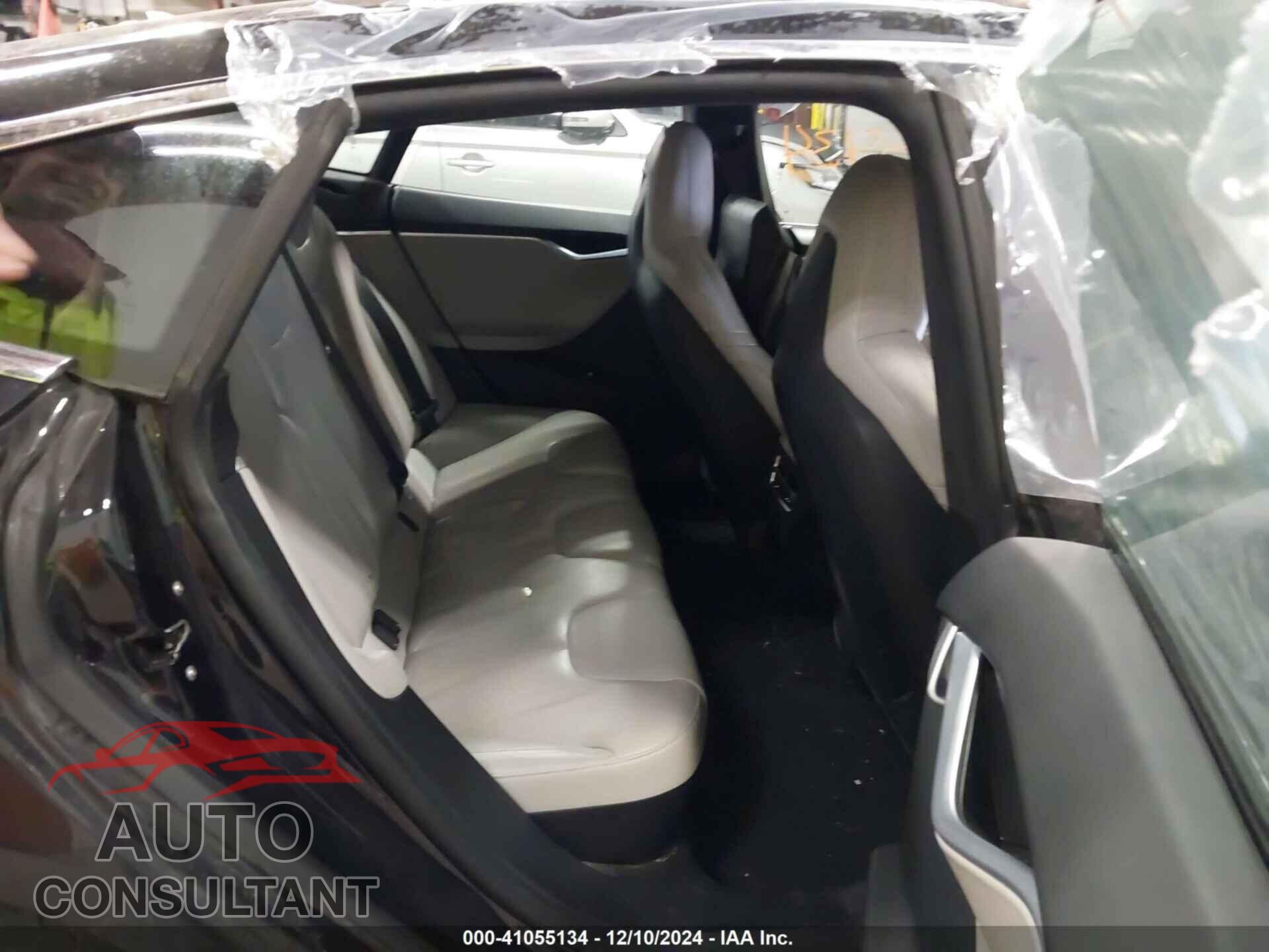 TESLA MODEL S 2015 - 5YJSA1E48FF102860