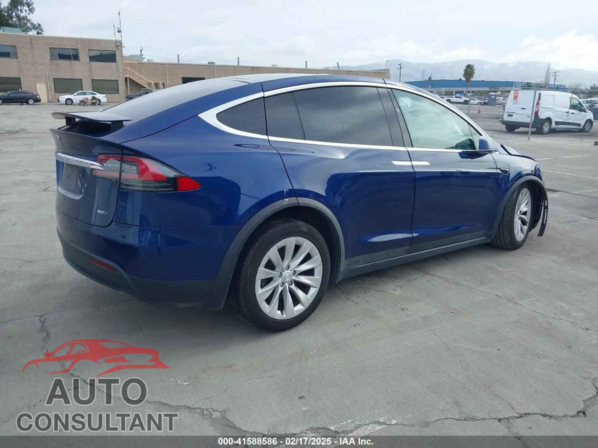 TESLA MODEL X 2017 - 5YJXCDE21HF053777