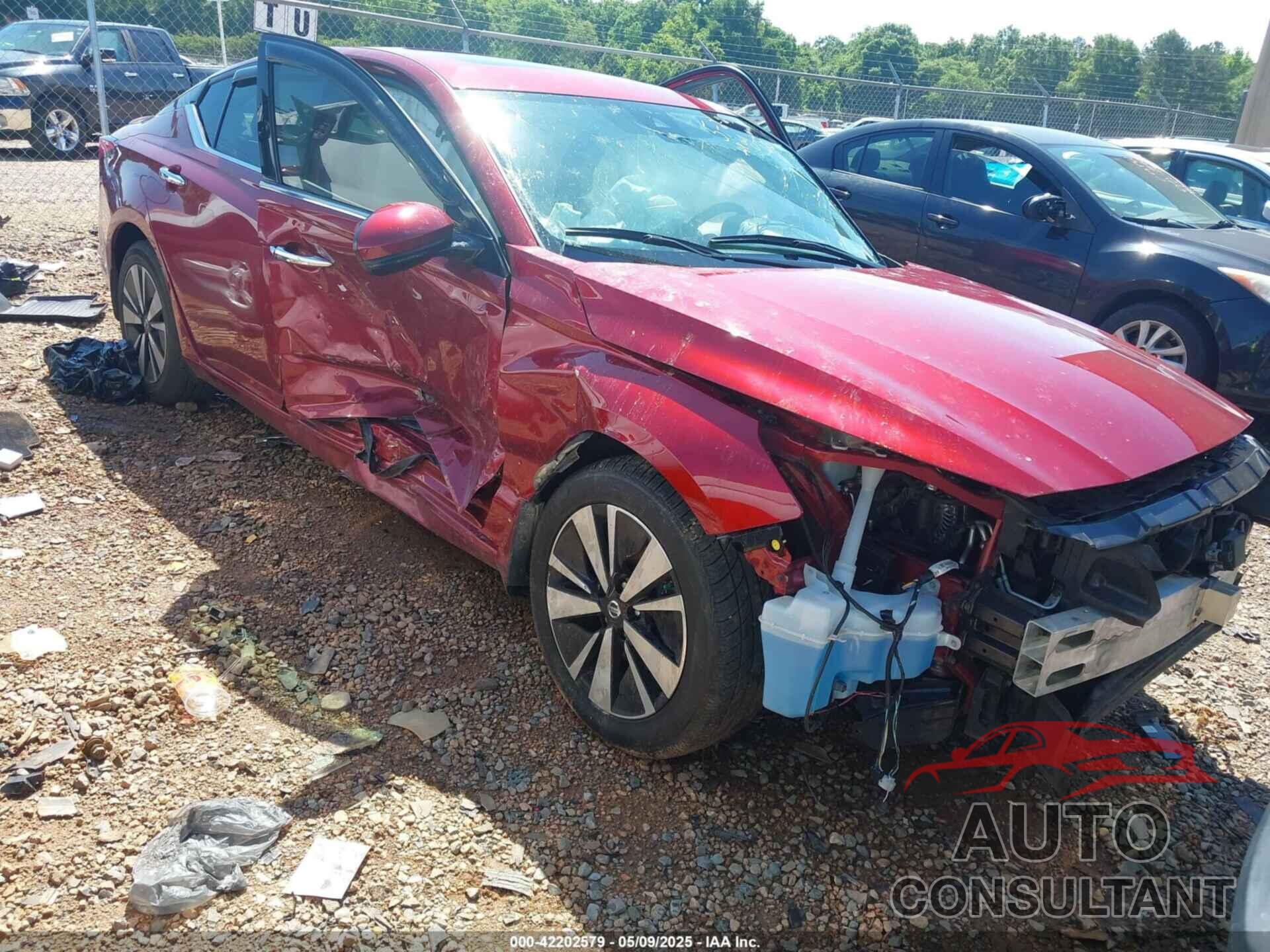 NISSAN ALTIMA 2019 - 1N4BL4DV4KC108657