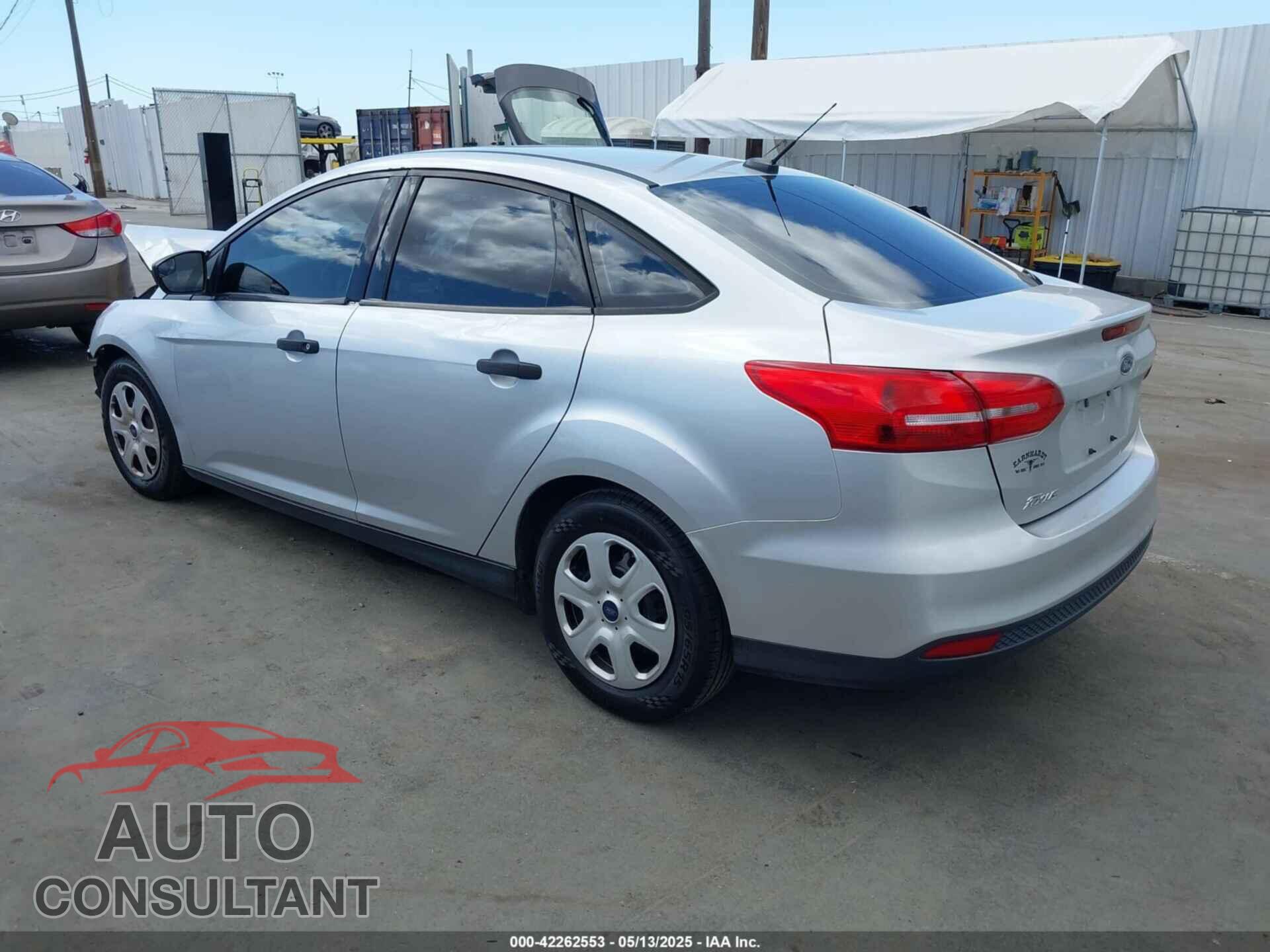 FORD FOCUS 2017 - 1FADP3E27HL267001