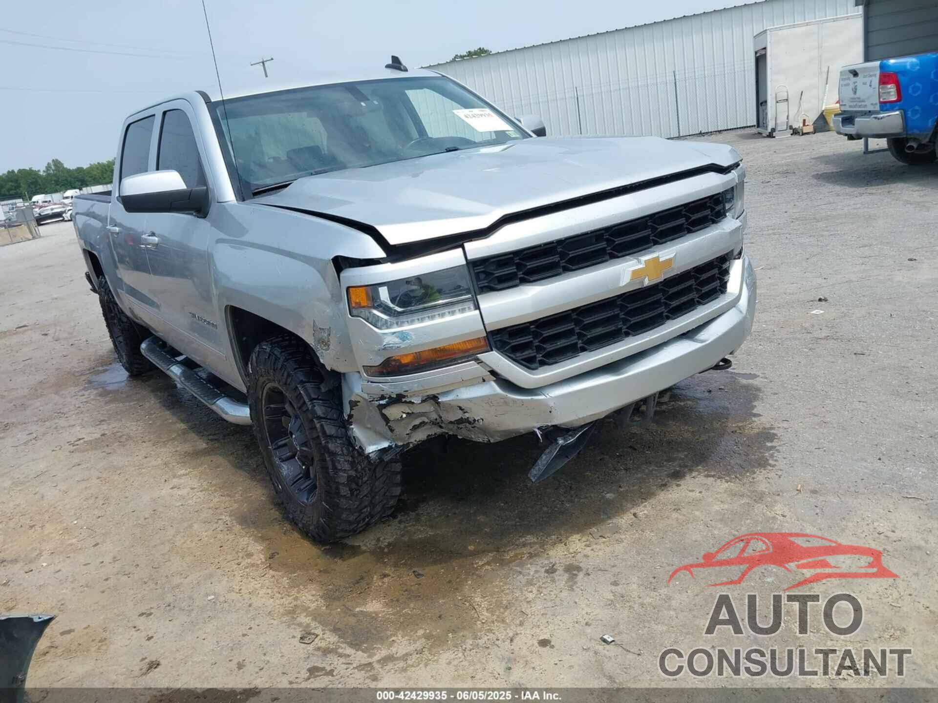 CHEVROLET SILVERADO 1500 2018 - 3GCUKREC5JG277050