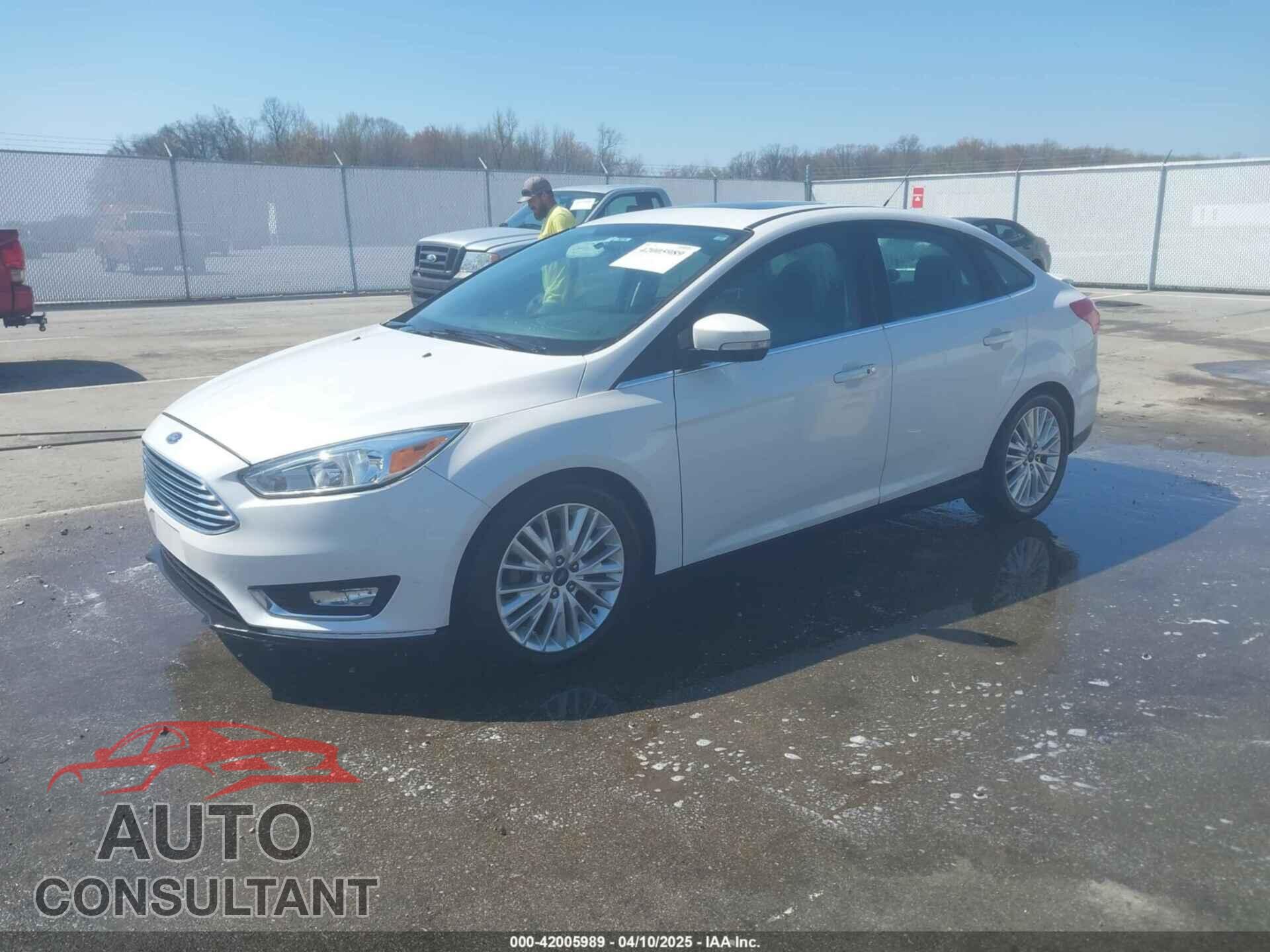 FORD FOCUS 2016 - 1FADP3J27GL359200