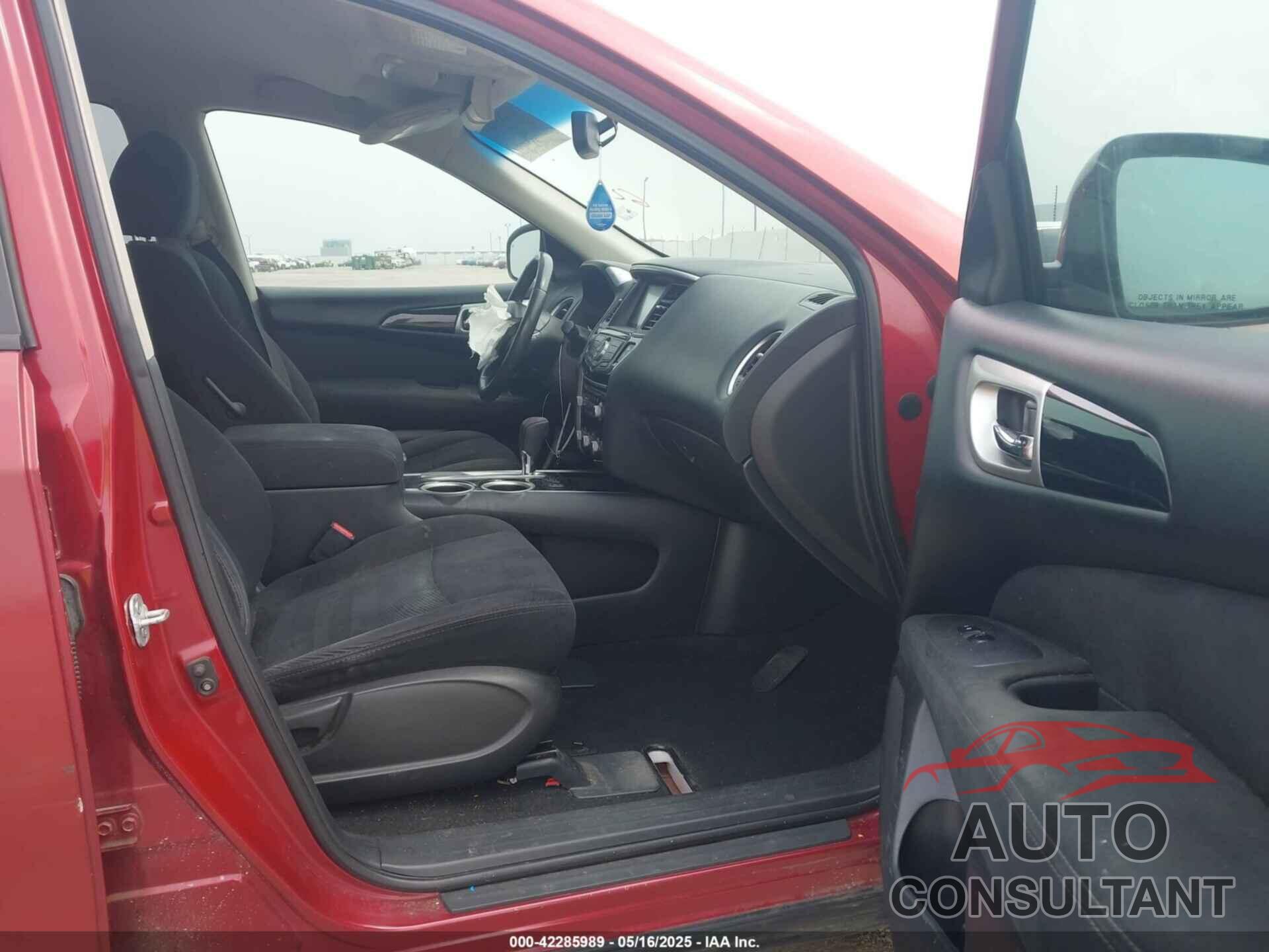 NISSAN PATHFINDER 2016 - 5N1AR2MN1GC655414