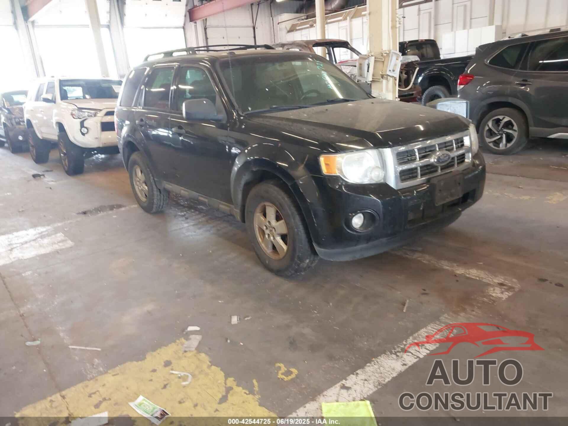 FORD ESCAPE 2009 - 1FMCU03G99KC85031